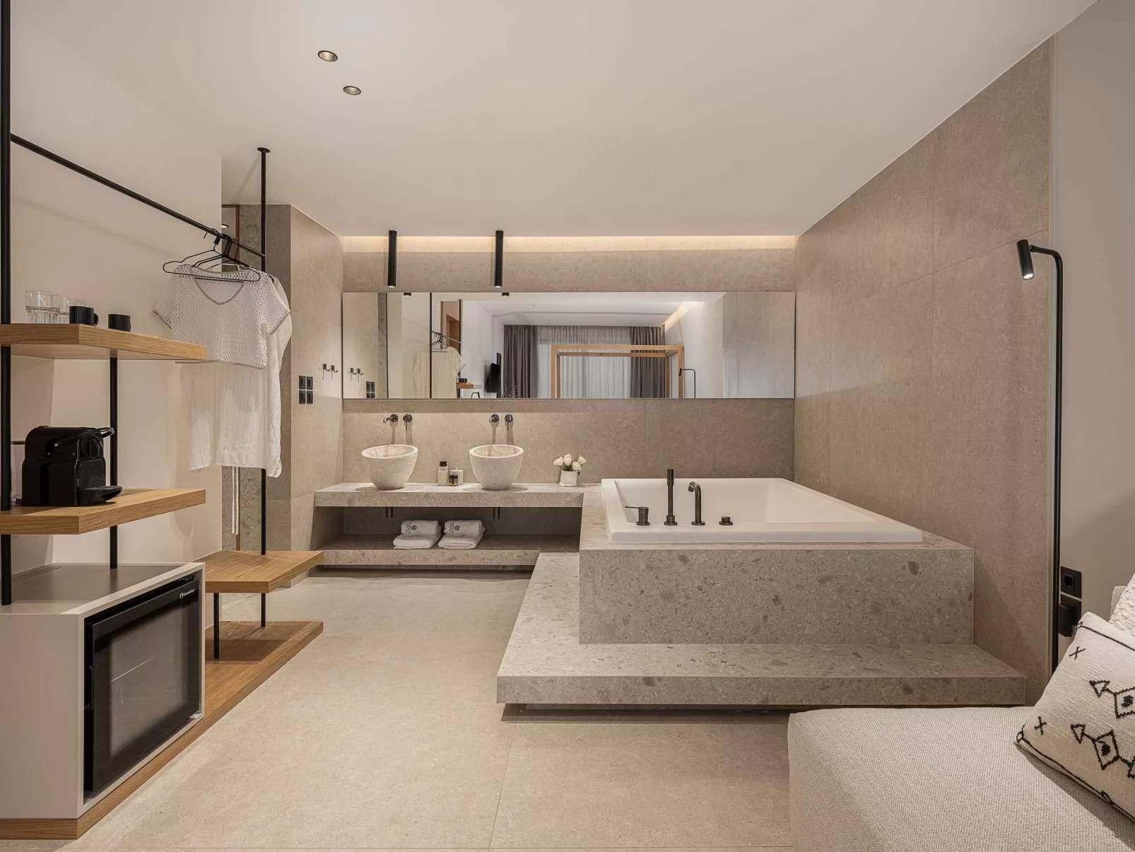 Sancy Luxury Villa-400m Strand, ''Beheizter'' Pool, Fitnessraum-Inside