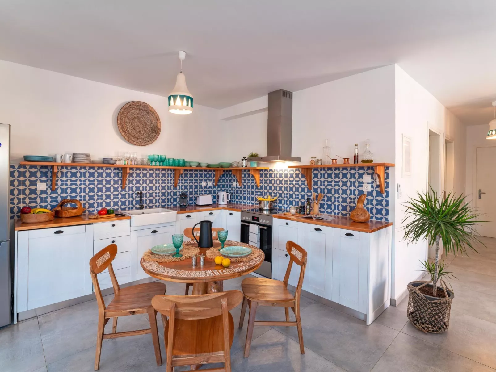 Onar-Villa-Image-tags.info