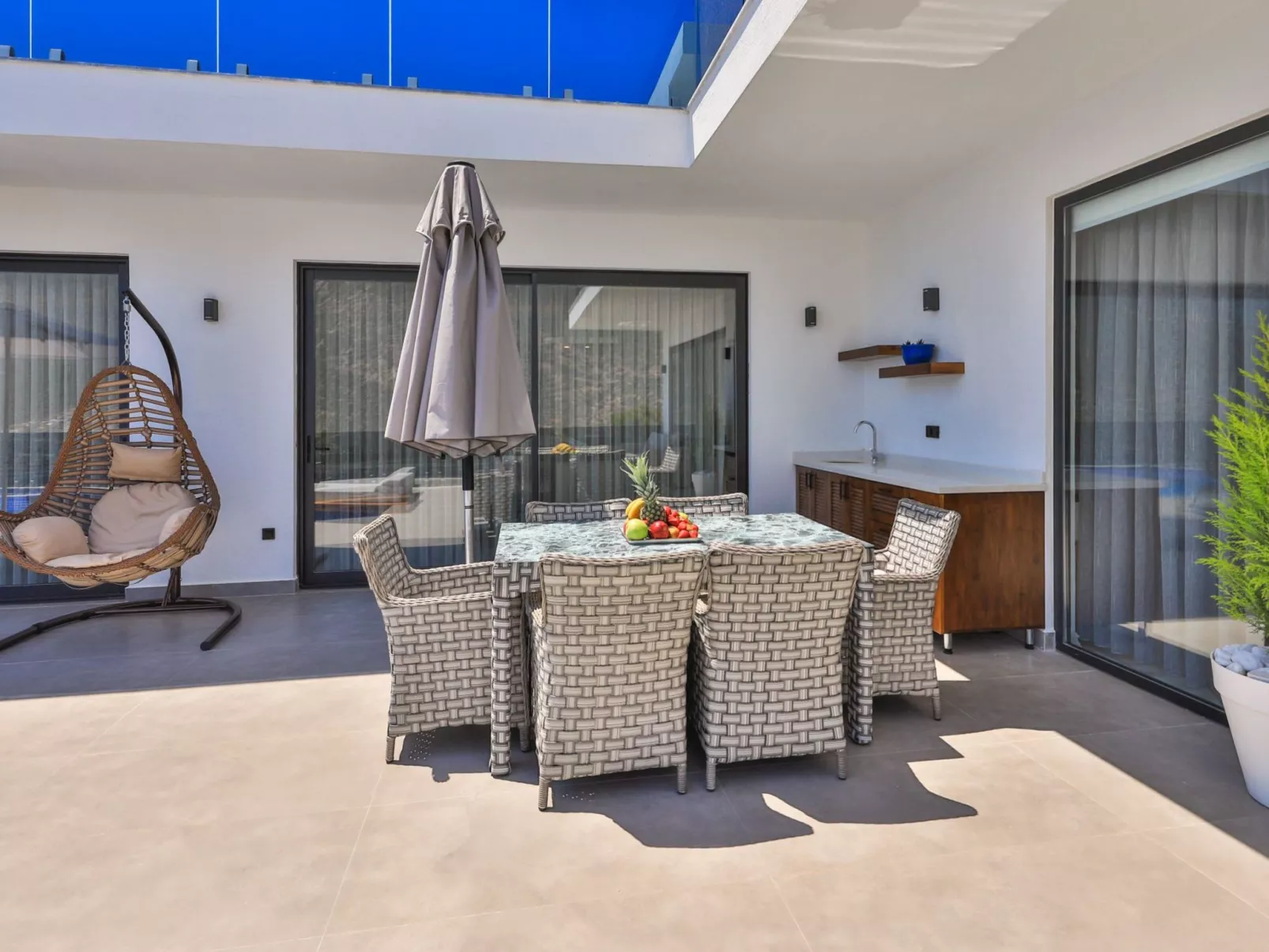 In Kalkan mit Privatem Pool-Dehors