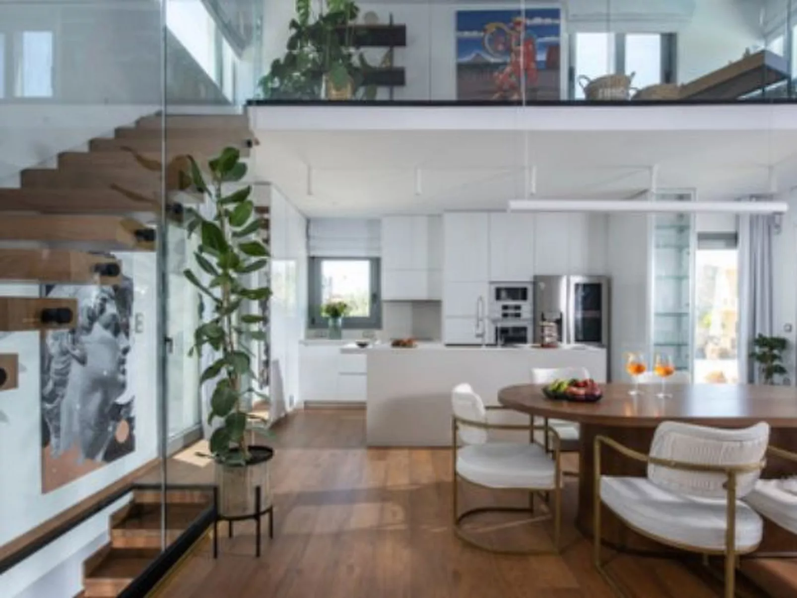 Luxuriös gestaltete Villa mit privatem Pool-Drinnen