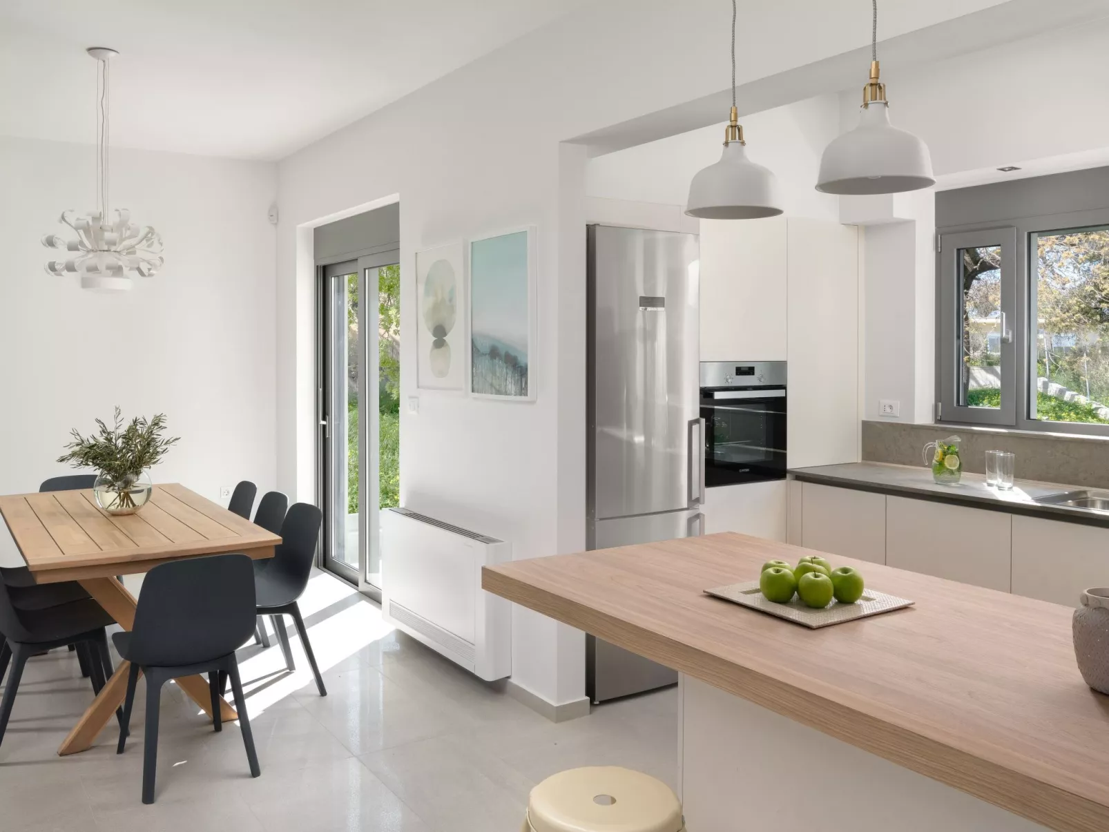 Schöne Pool-Villa Terpsis-Dedans