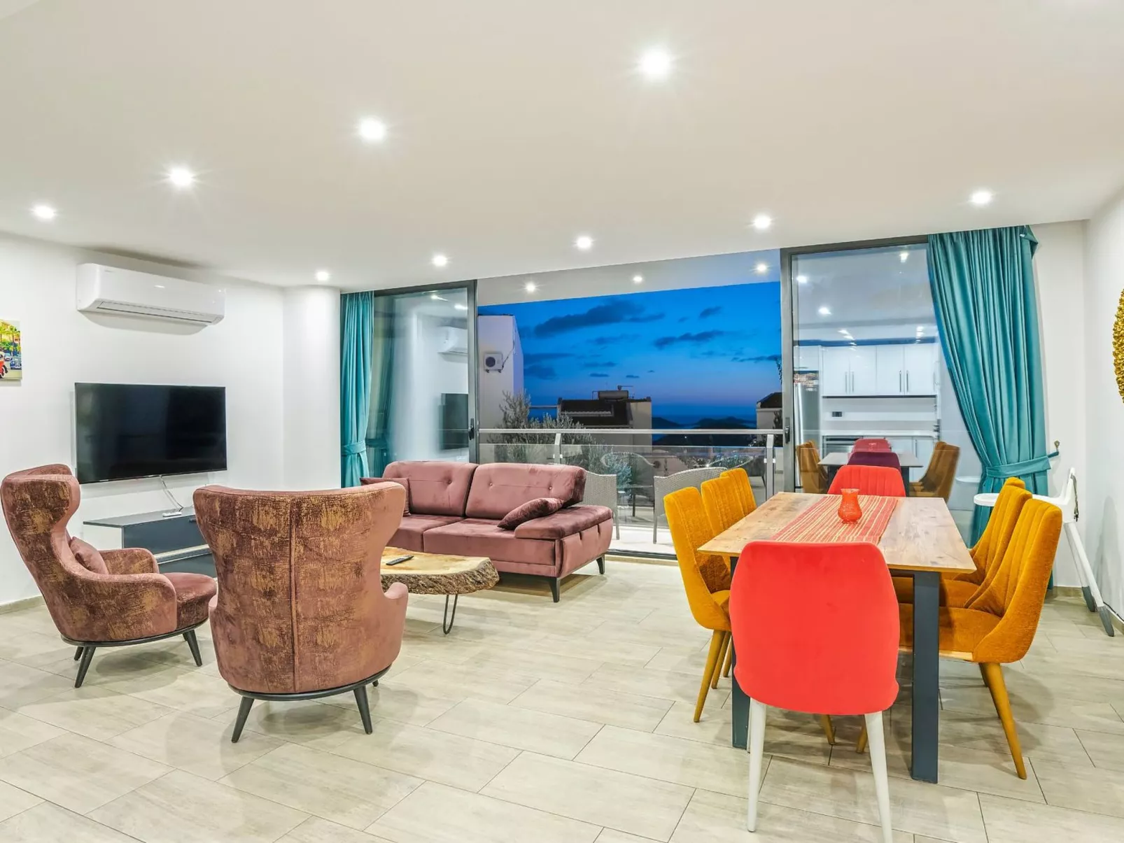 Villa in Kalkan nähe Zentrum und Meer für 8 P.-Inside