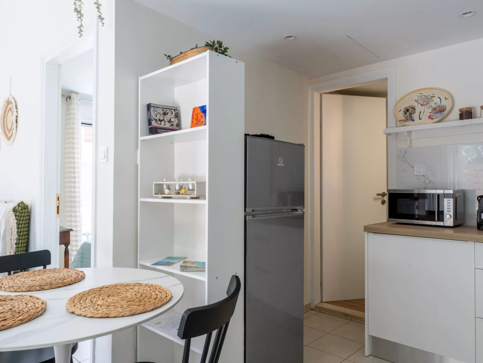 Der Garten von Zephyrus - Halepa - Drinnen