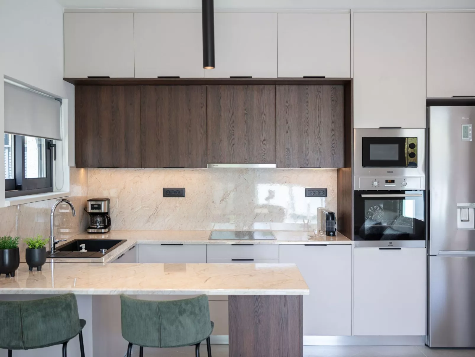 VillaSaints I - Pool und BBQ, Spaziergang zum Strand-Drinnen