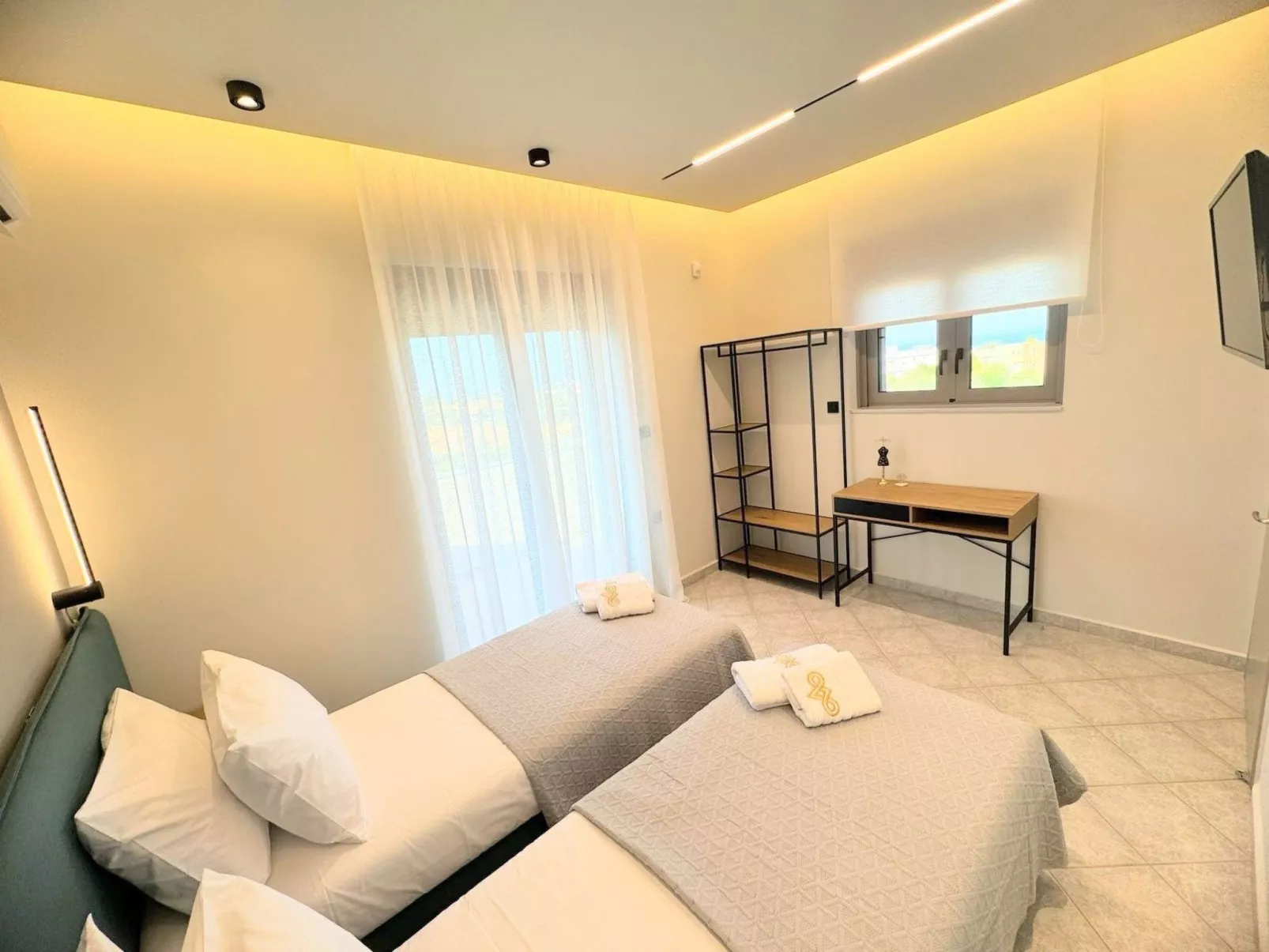 Grand Aqua Luxus-Villa von Mintzi-Image-tags.info