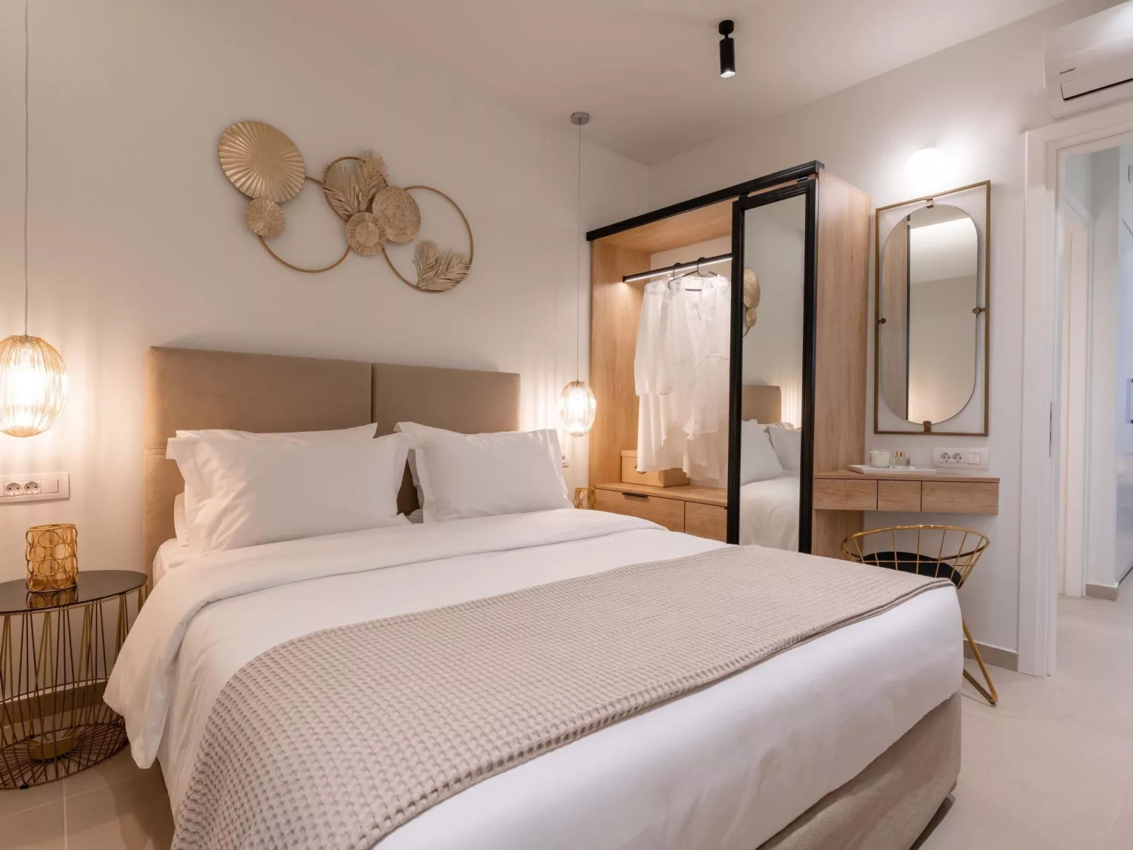 Mariann Premium Suites-Marie Suite-Inside