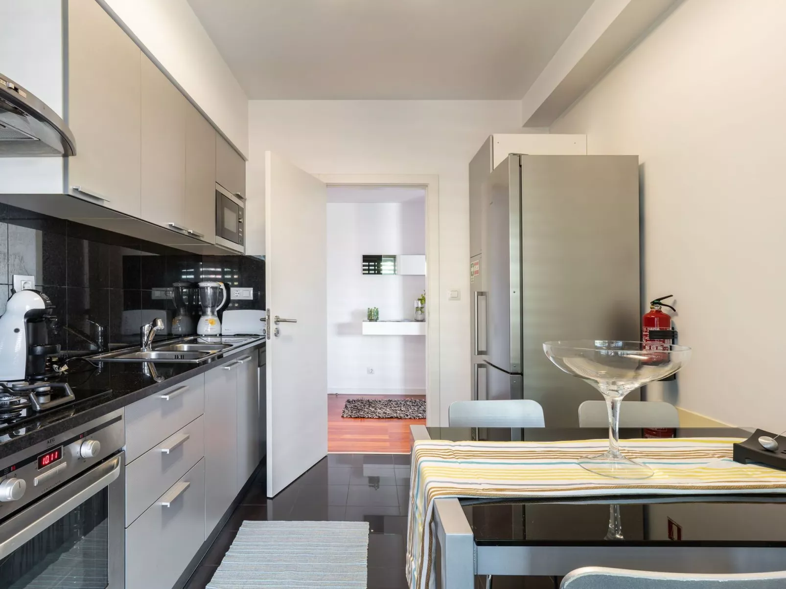 Eine moderne Wohnung in hervorragender Lage.-Drinnen