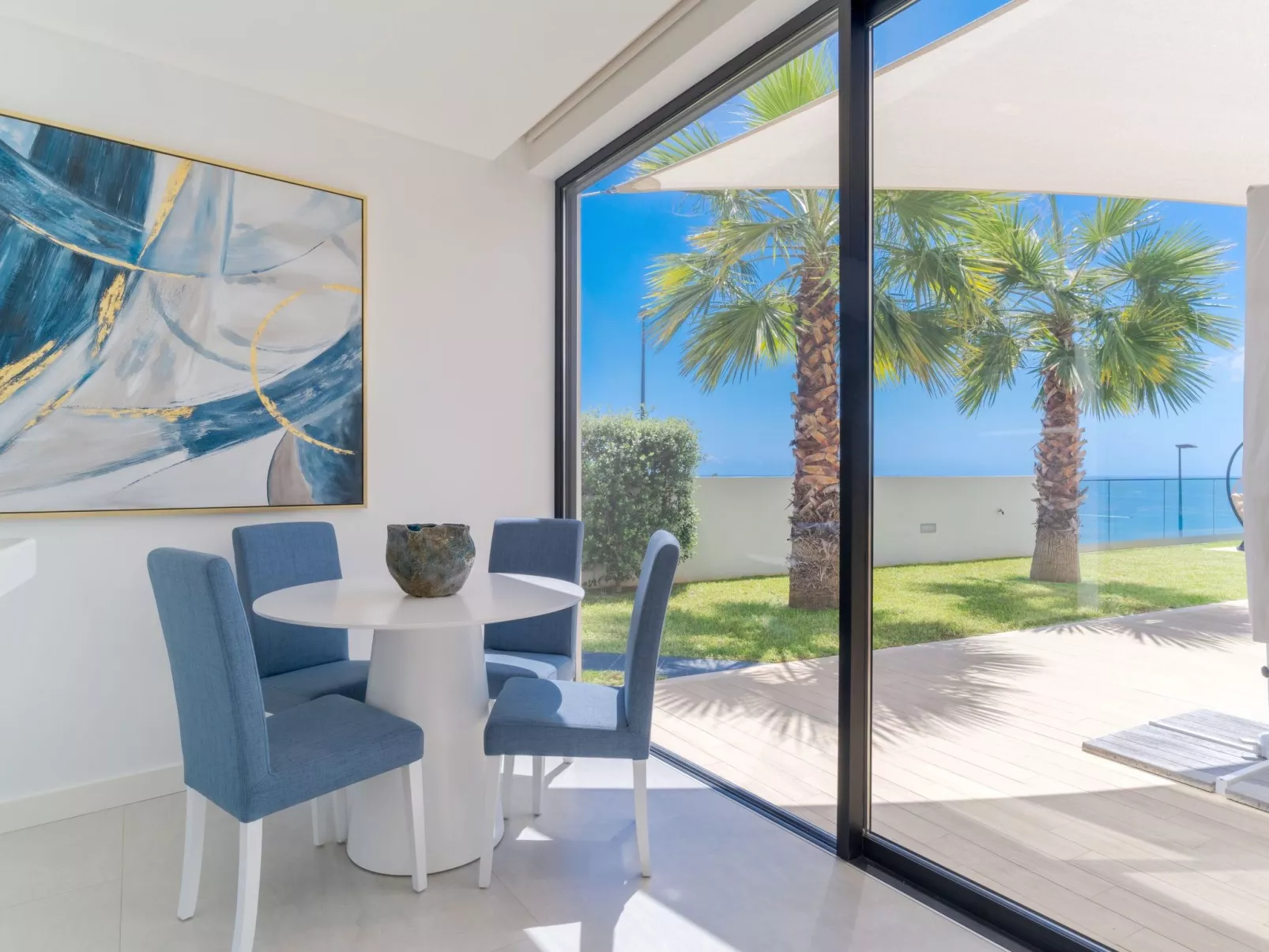 Luxus-Diamantenhaus-Dedans