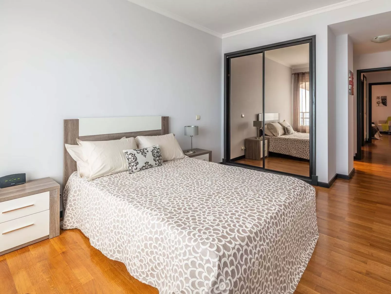 Modernes Terrassenapartment am Meer-Inside