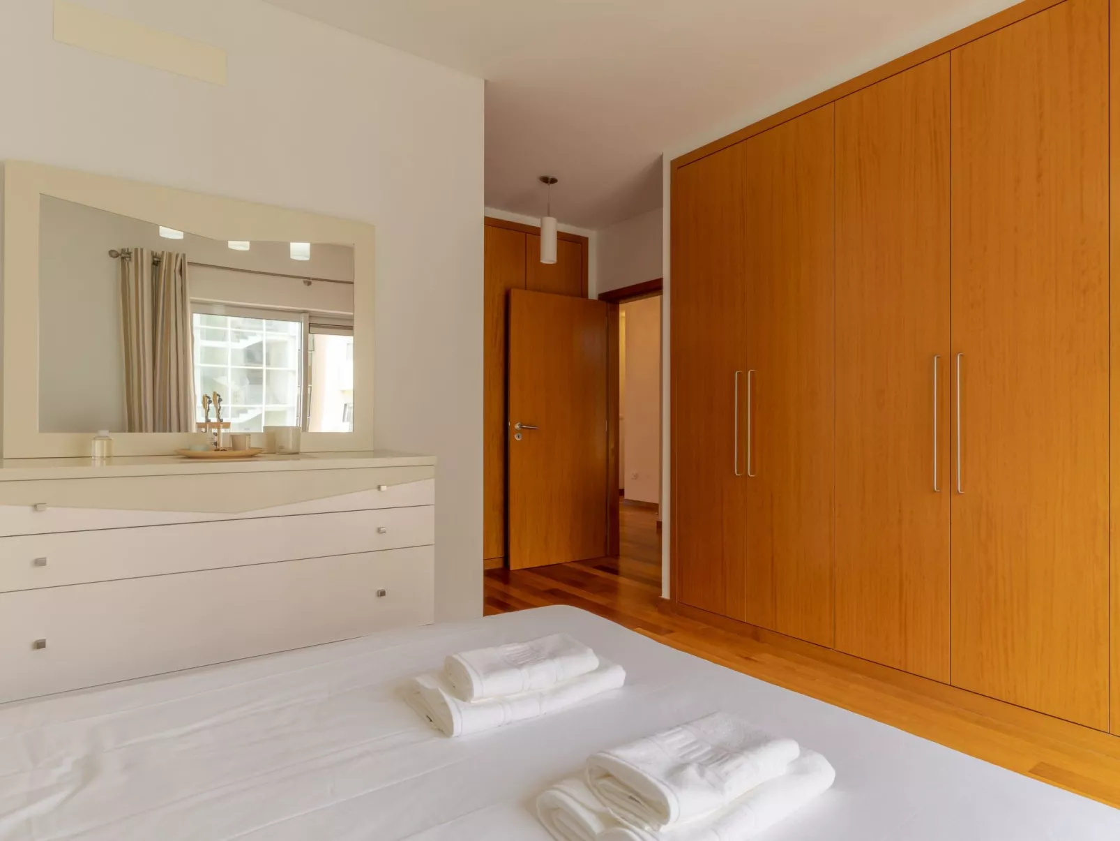 Mit gemeinschaftlichem Pool-Inside