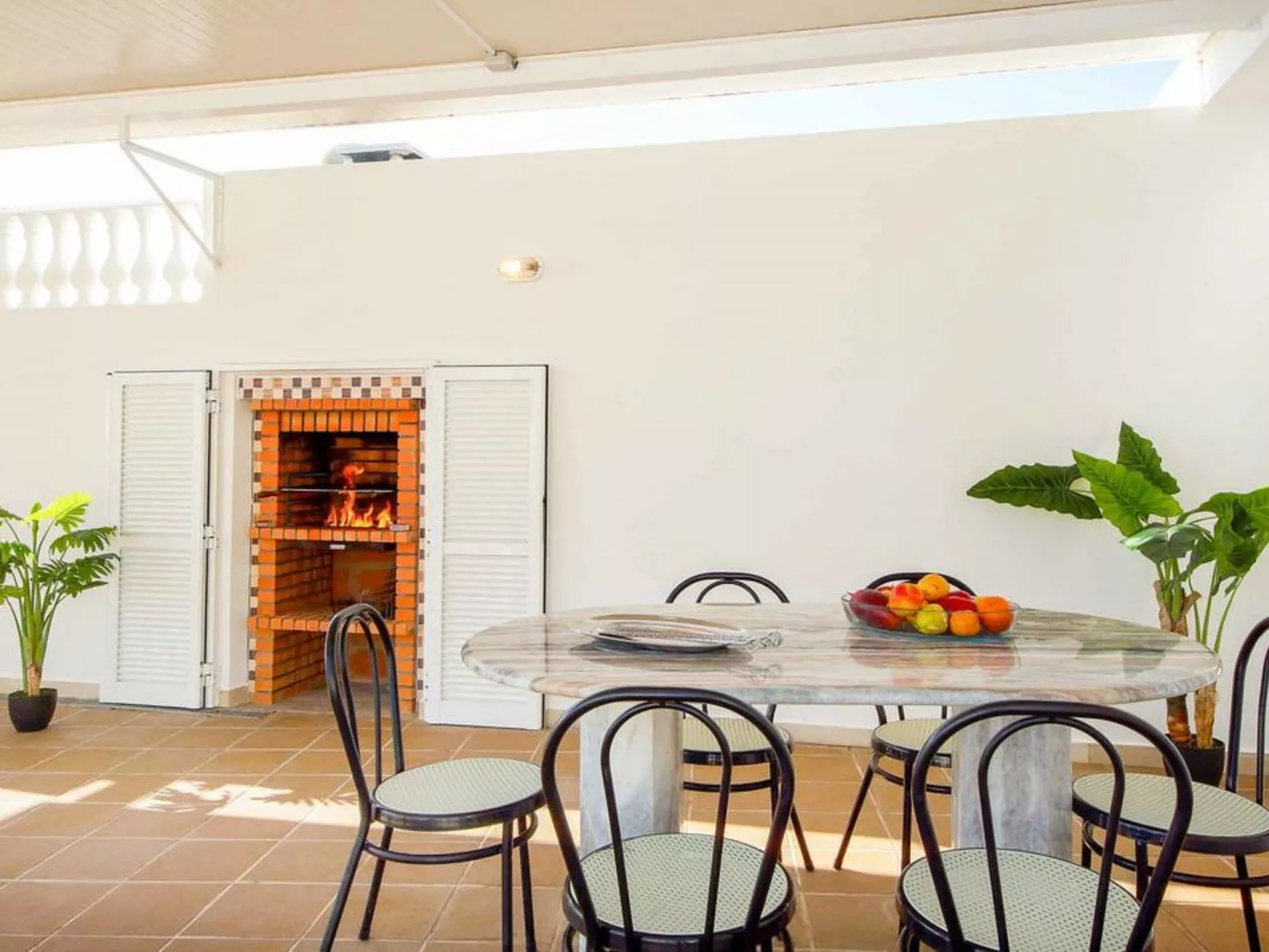 Chalet "Villa Brigida" mit privatem Pool-Draußen