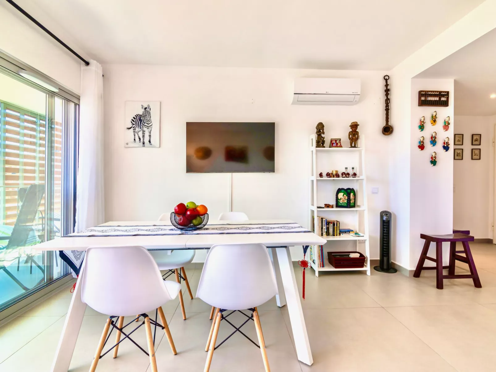 Marvell Design-Dedans