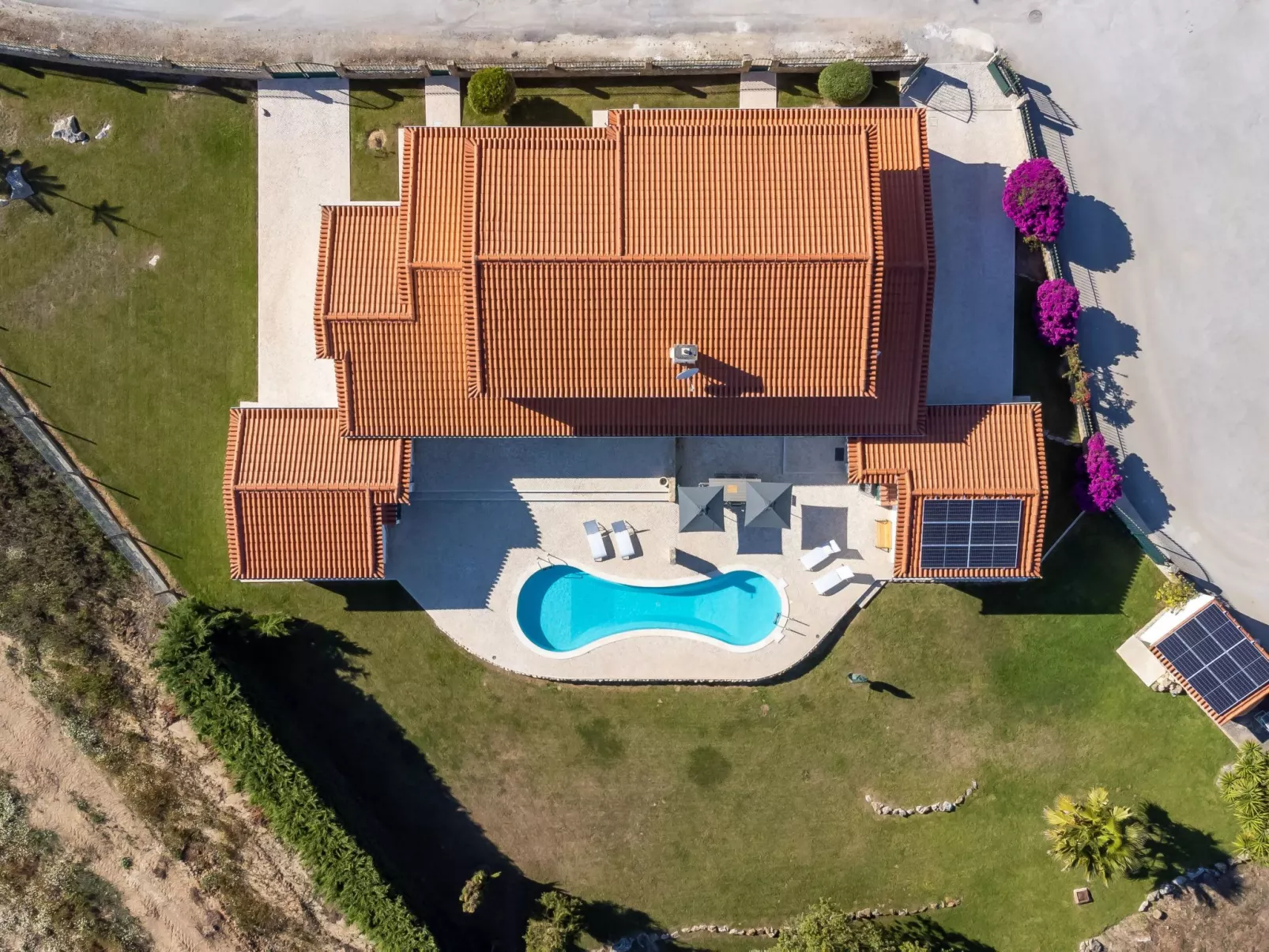 Villa Casa Branca I Geräumiger Rückzugsort für 12p-Outside