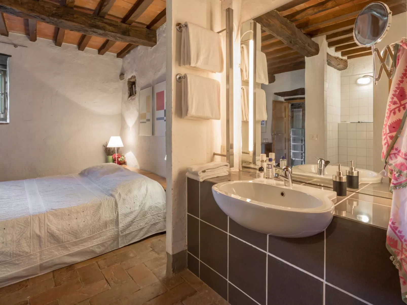 Podere Campolungo - Lo Studio-Inside