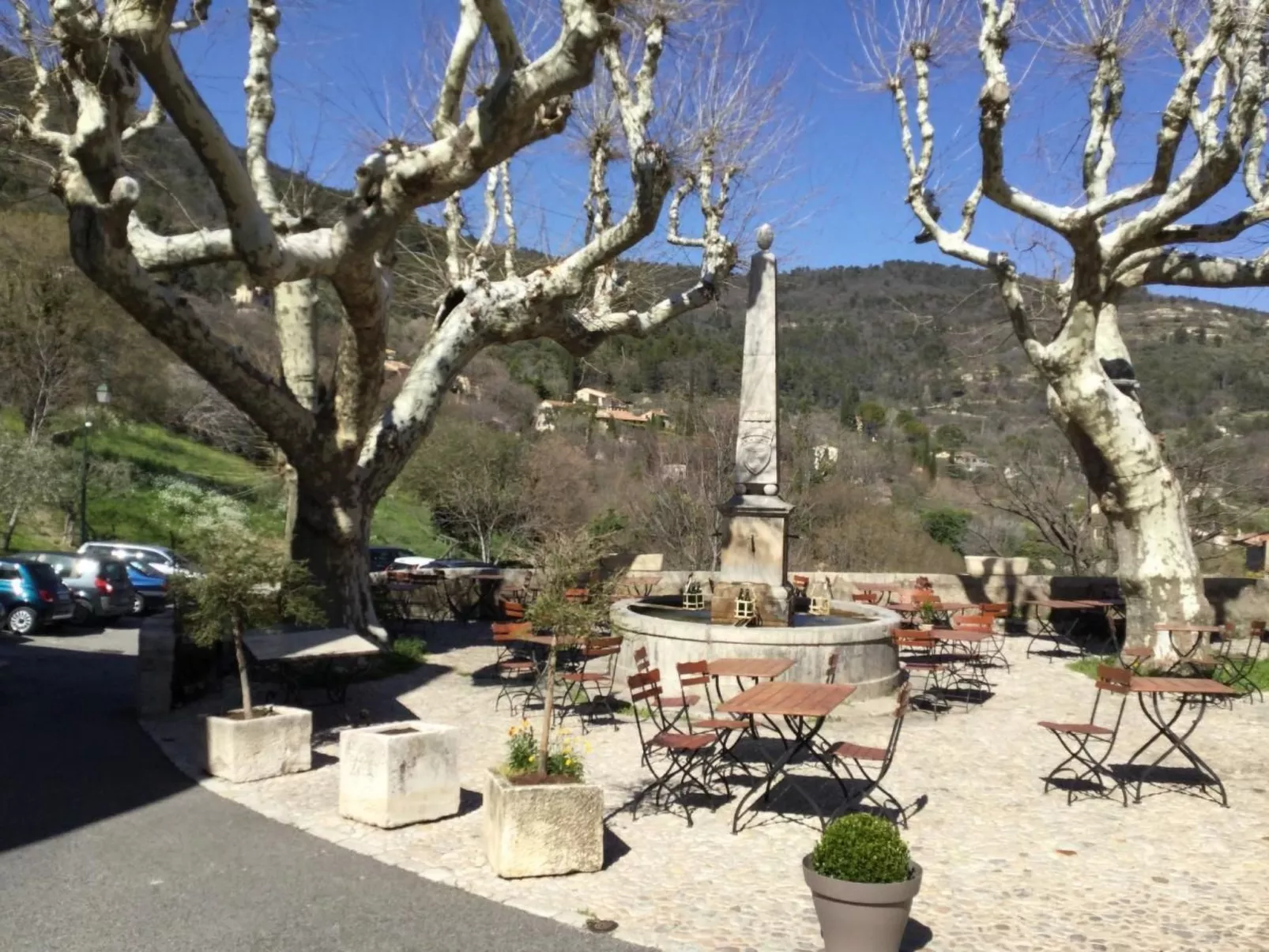 "Meline" mit Aussicht-Draußen