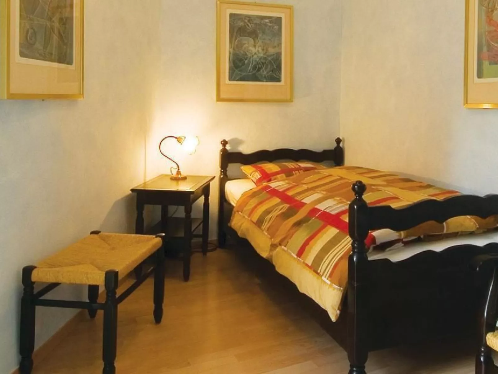 Ascona Nostrana 2-Drinnen