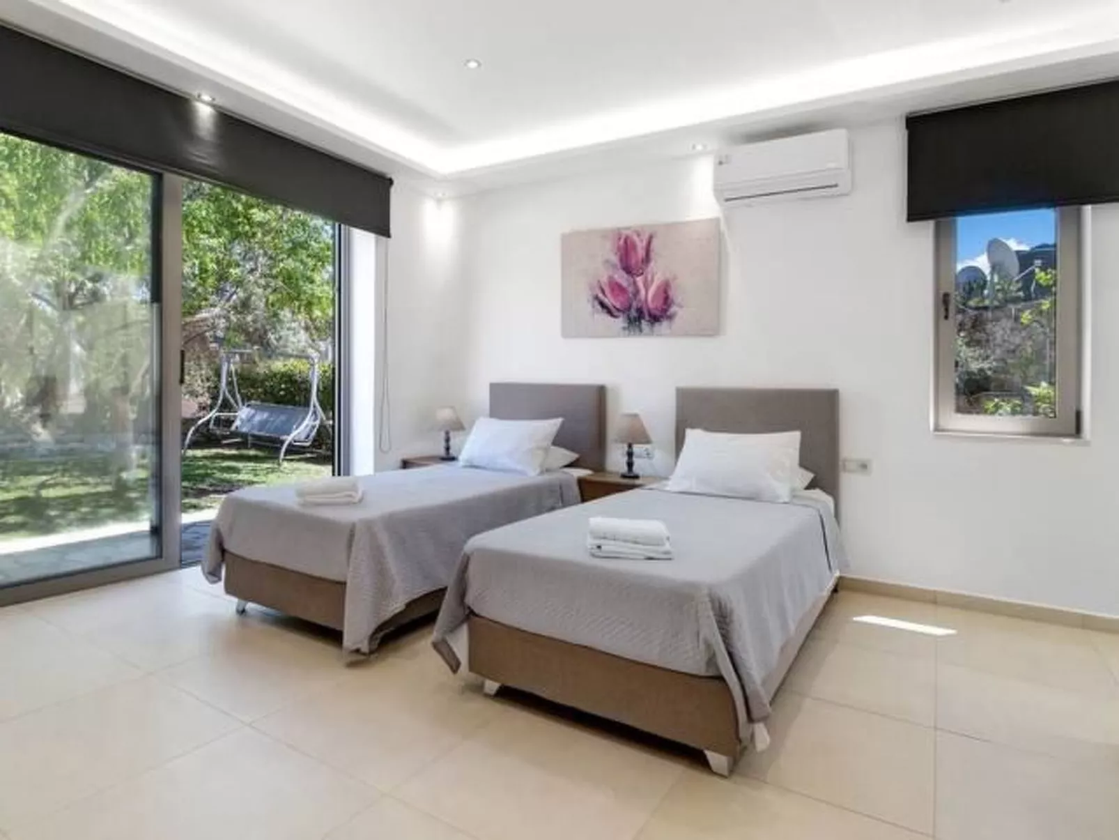 Luxuriöse Steinvilla Emily nahe dem Strand von Mylos-Image-tags.info