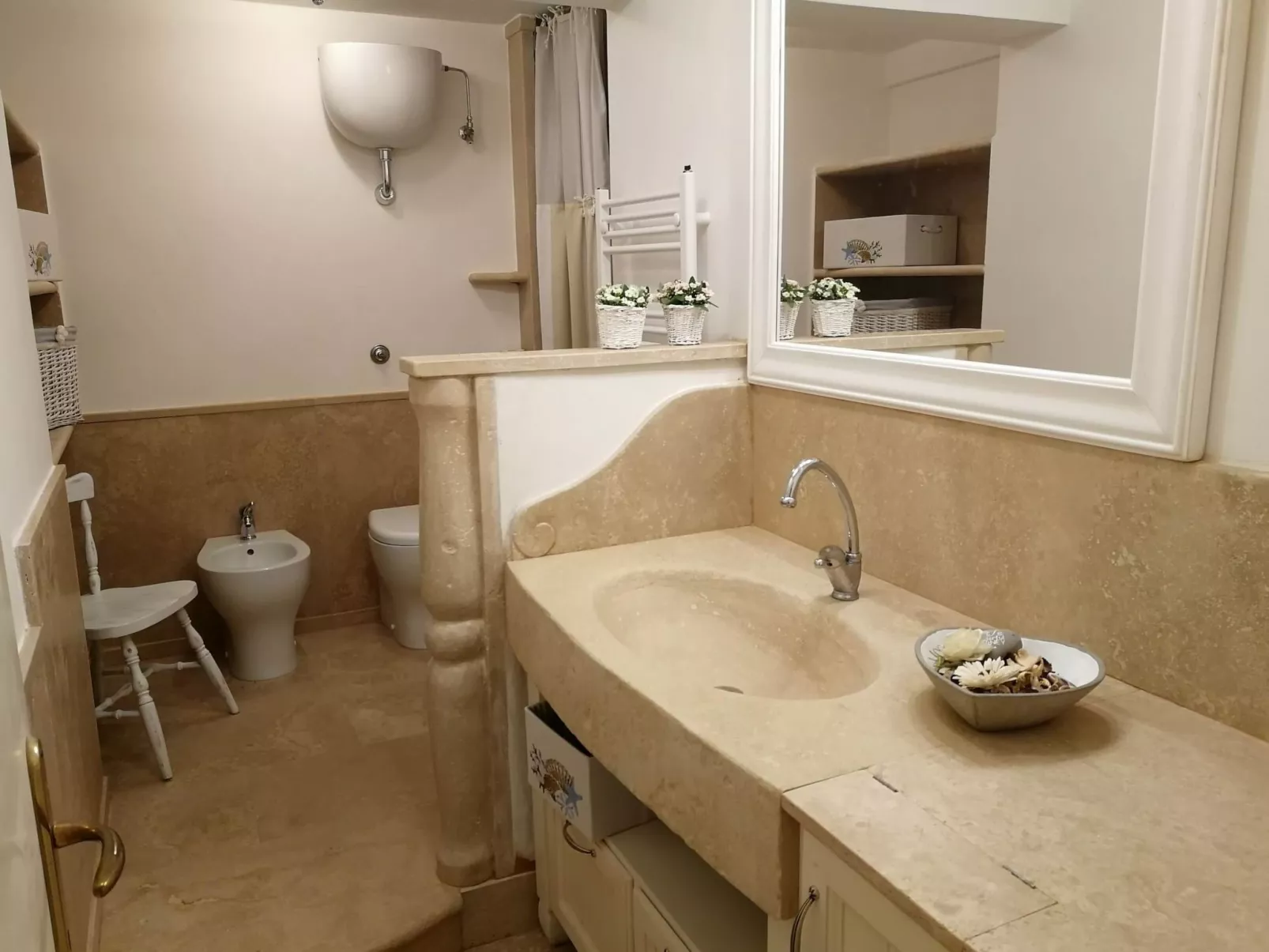 Buganvilla' Wohnung mit privater Terrasse-Inside