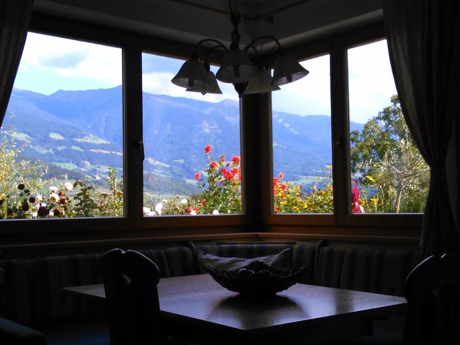 Mit Terrasse auf einem Bauernhof-Drinnen