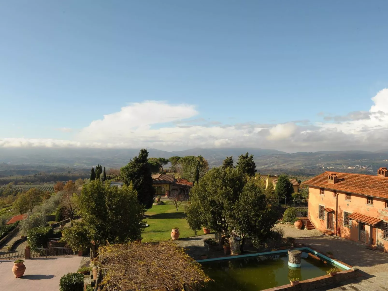 Unterkunft in der Residenz, Schwimmbad, Tennis, Restaurant-Dehors