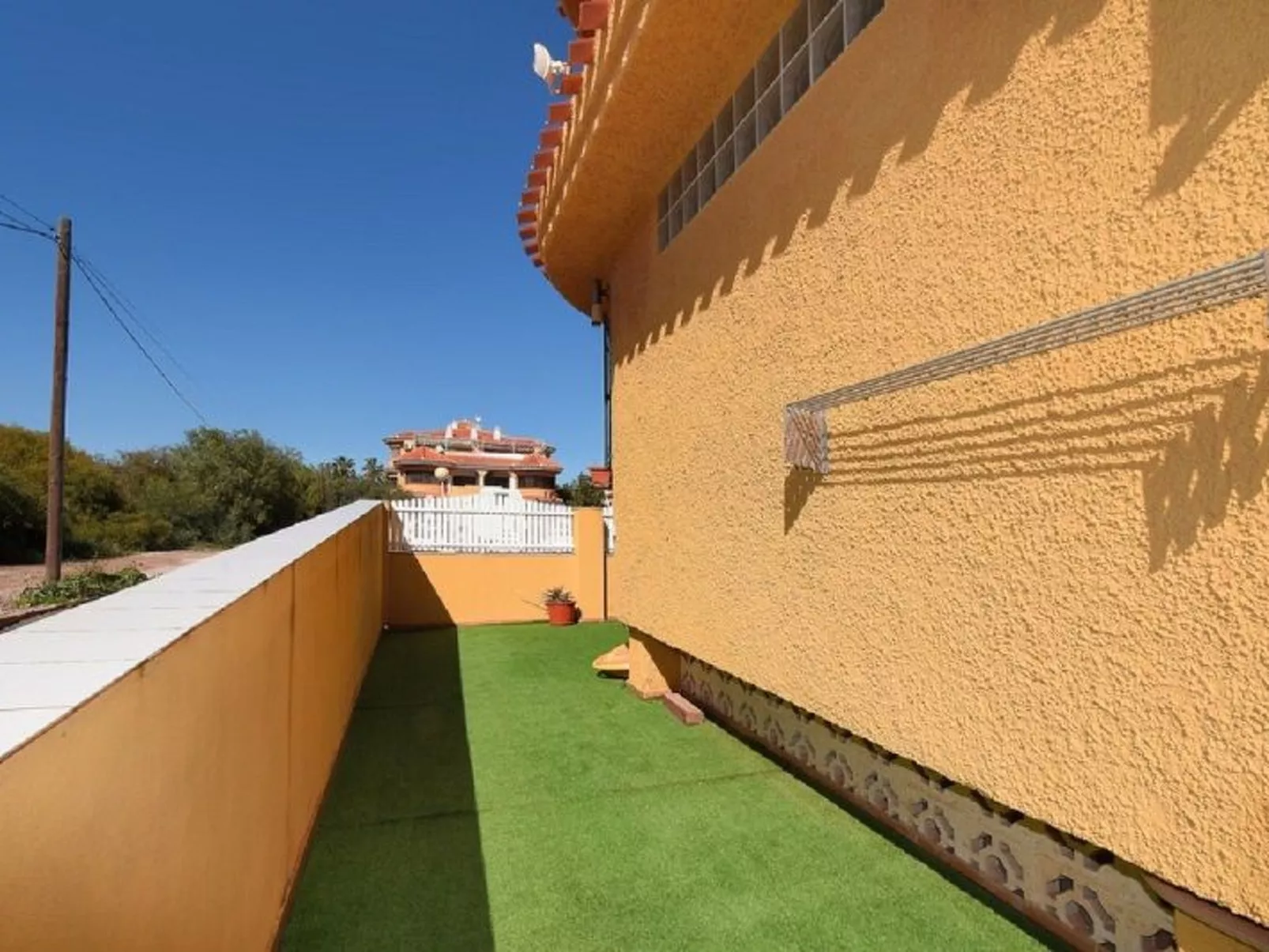 Studio-Appartement mit Terrasse-Image-tags.info