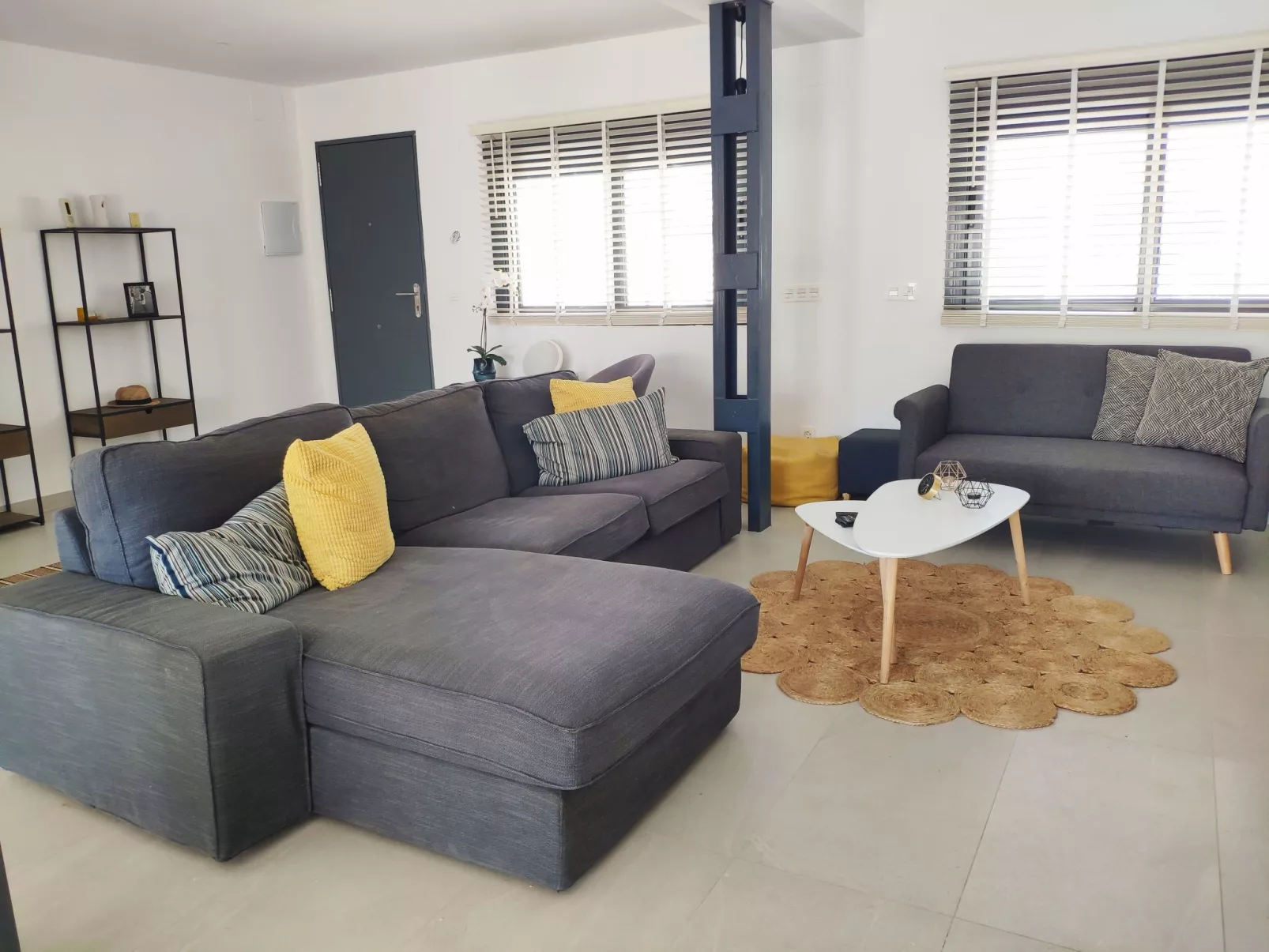 "Arenas house" mit Pool-Dedans