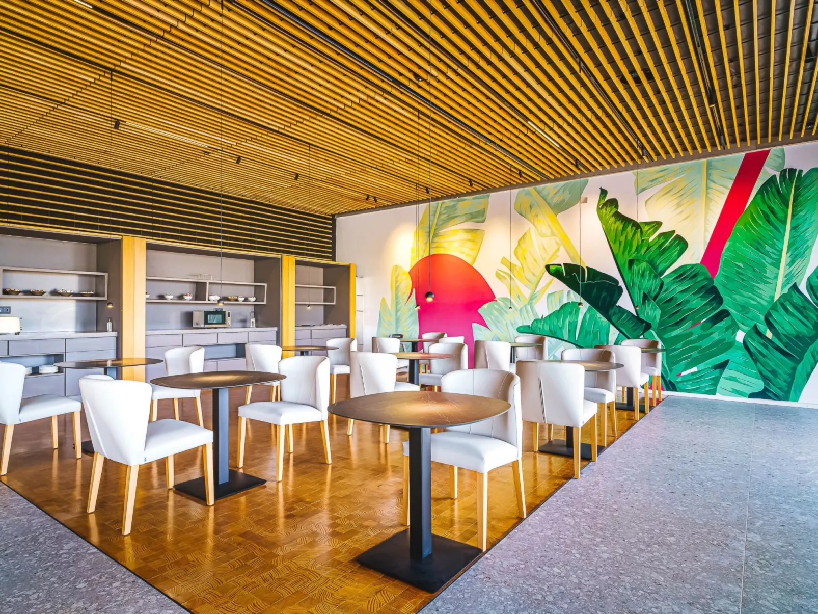 Villa mit Wasserblick-Inside