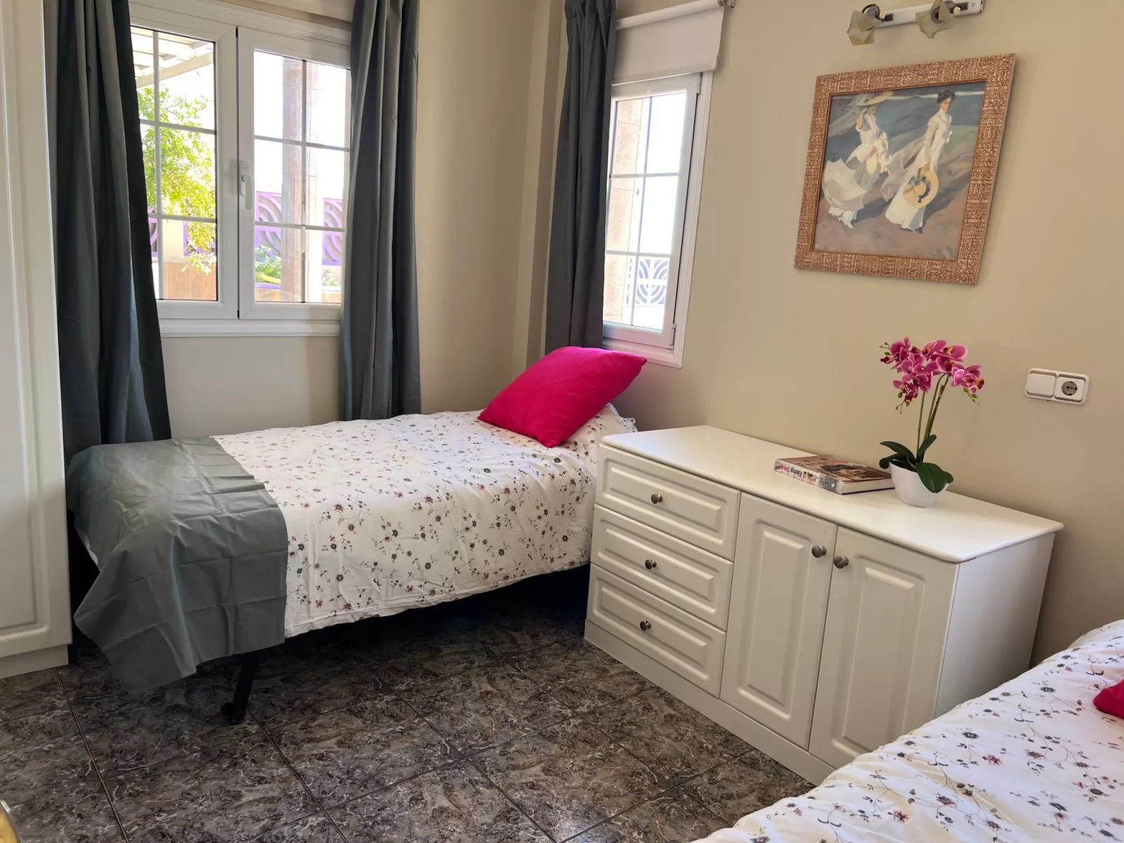 Villa "Esmeralda" mit Garten, Grill und Terrasse-Inside