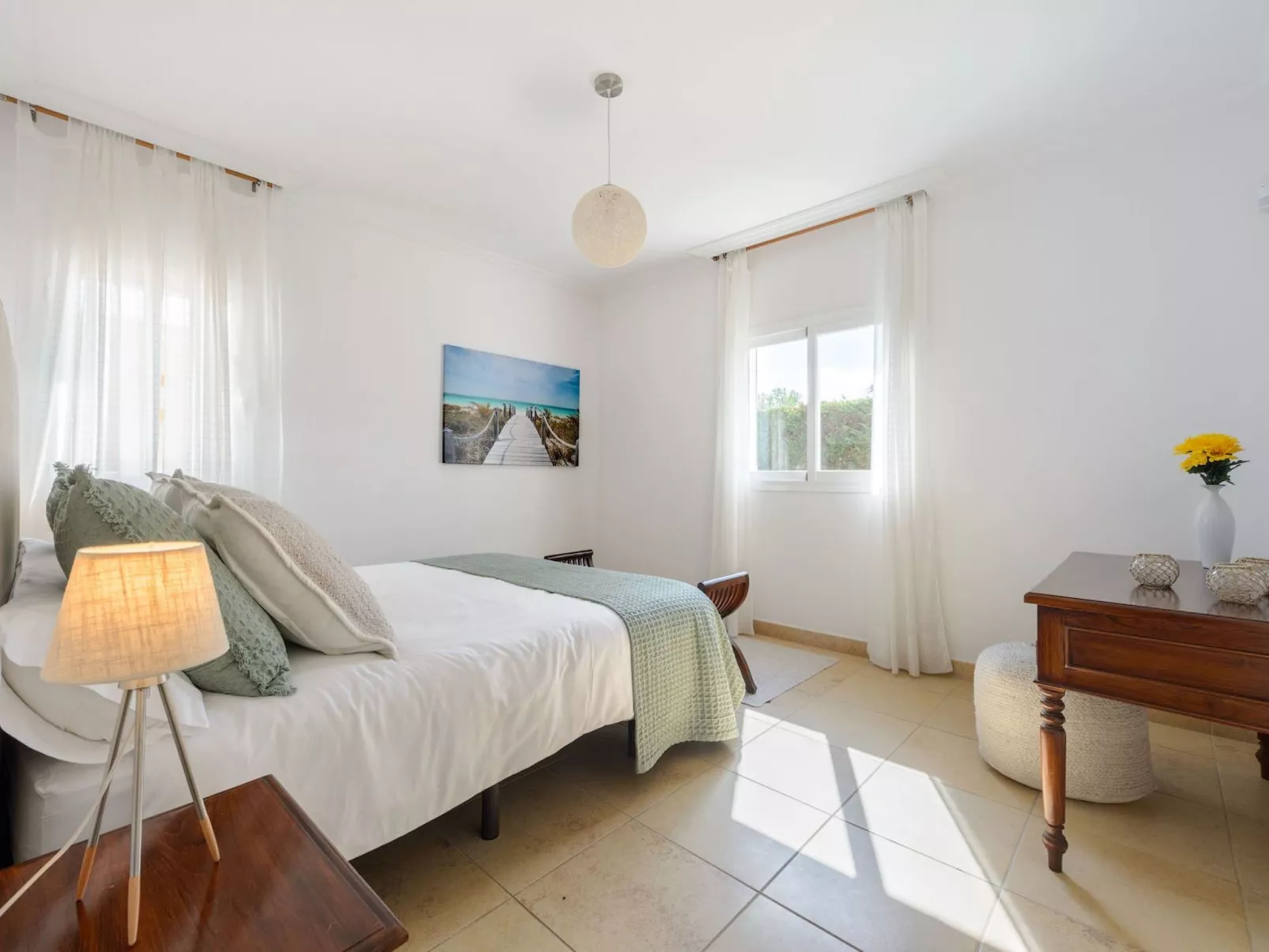 Schöne Villa Belvedere mit 4 Schlafzimmern, 3 Bädern, beheiztem Pool, zwei Whir-Inside