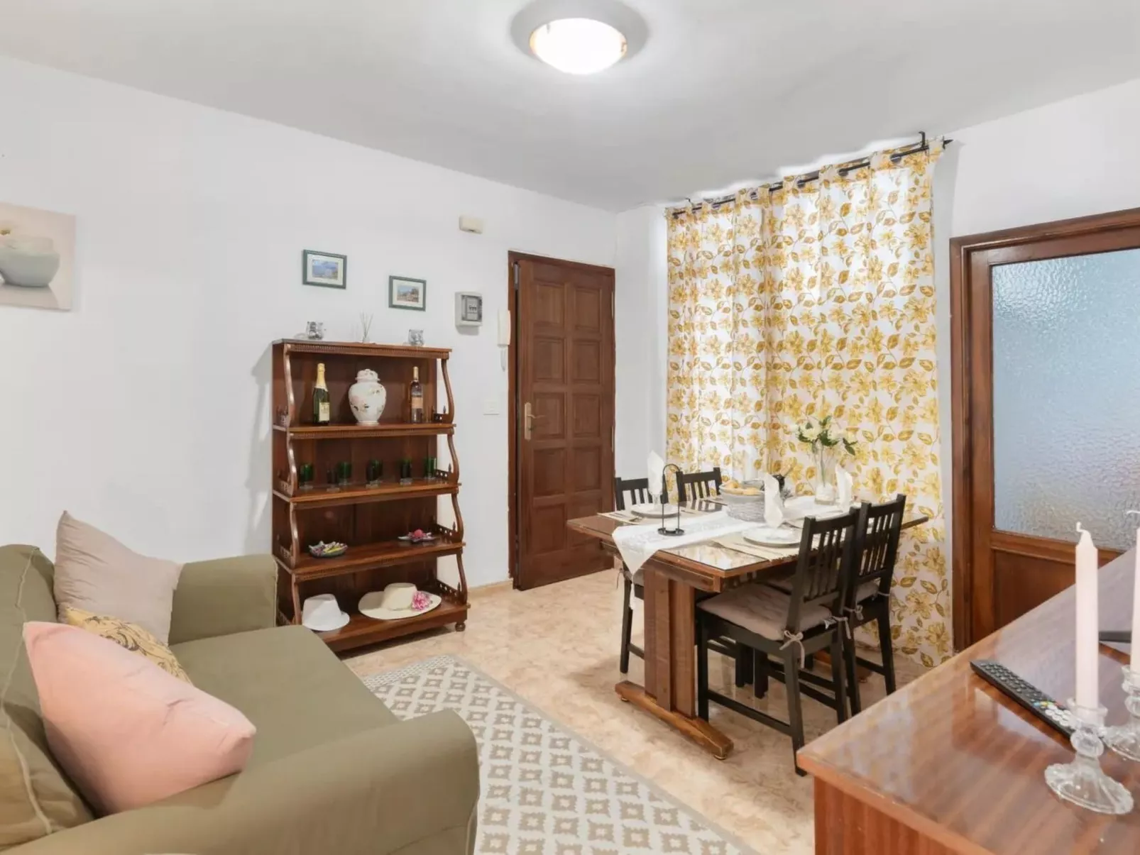 Haus Stadt La Palma 2BedR-Dedans