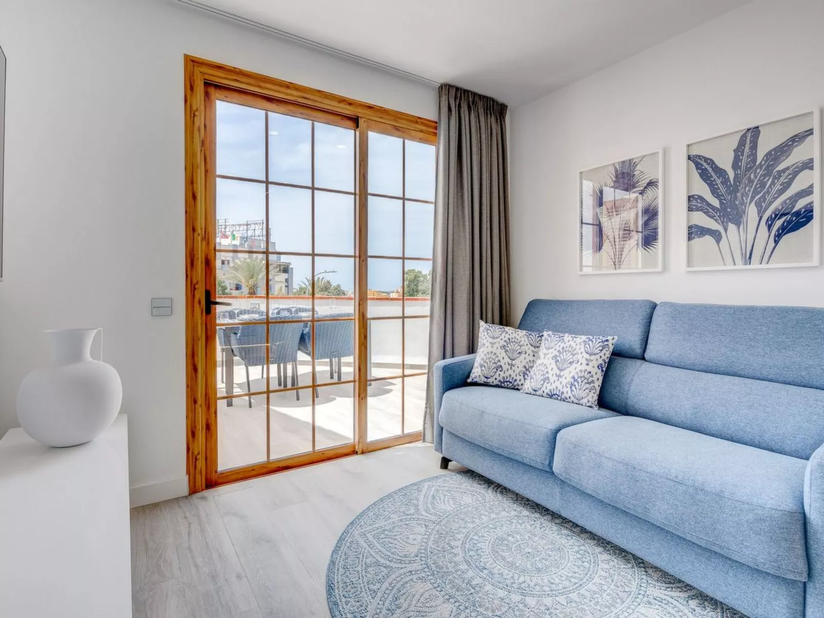 Los Diamantes-Inside