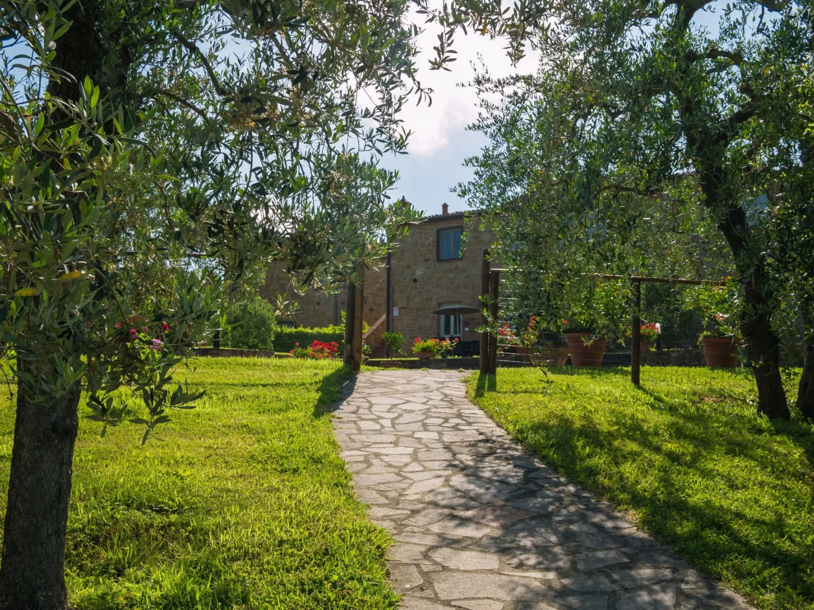 Drei-Zimmer-Wohnungen Borgo Collelungo, erster Stock-Image-tags.info