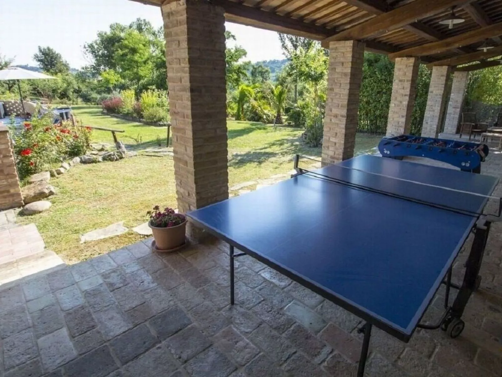 Erschwingliche Villa mit privatem Pool-Outside