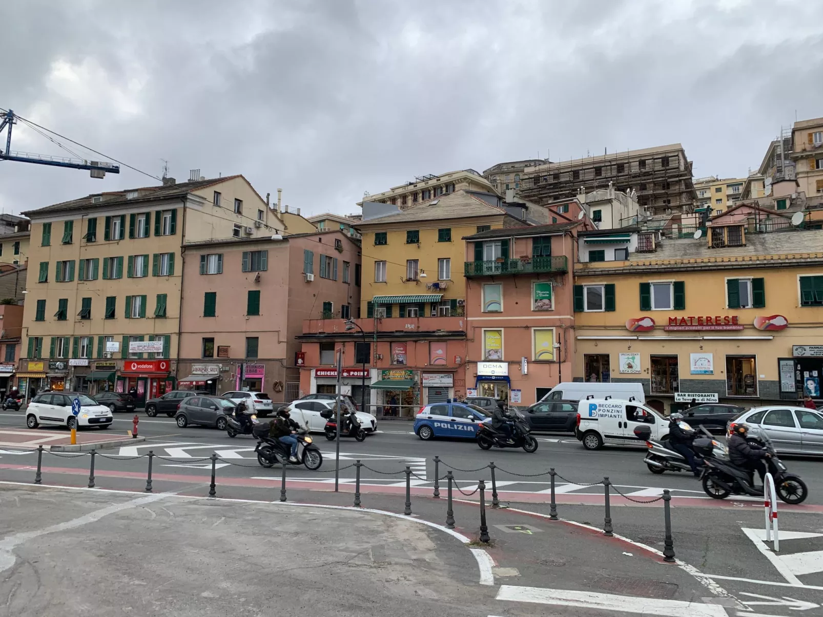 Für 4 Personen ca. 76 m&sup2; in Genua, Norditalien (Ligurien)-Draußen