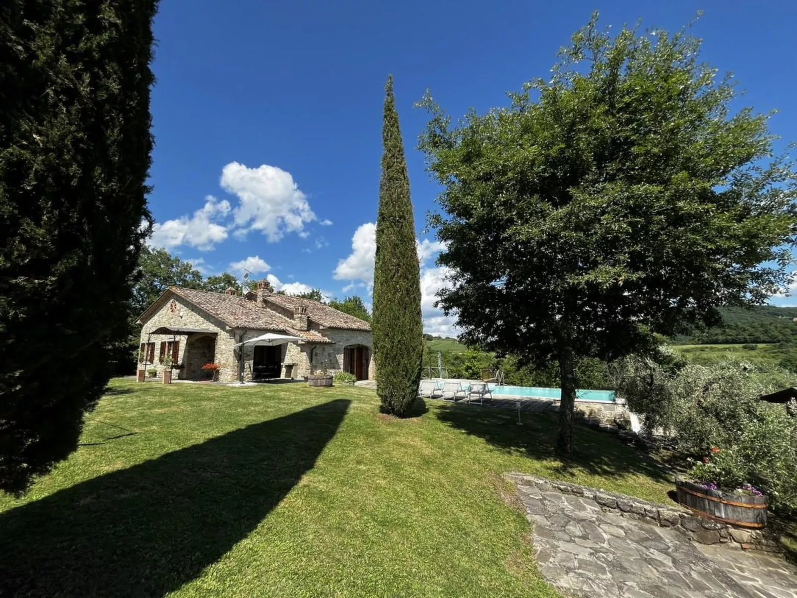 Villa mit privatem Pool zwischen Umbrien und der Toskana-Image-tags.info