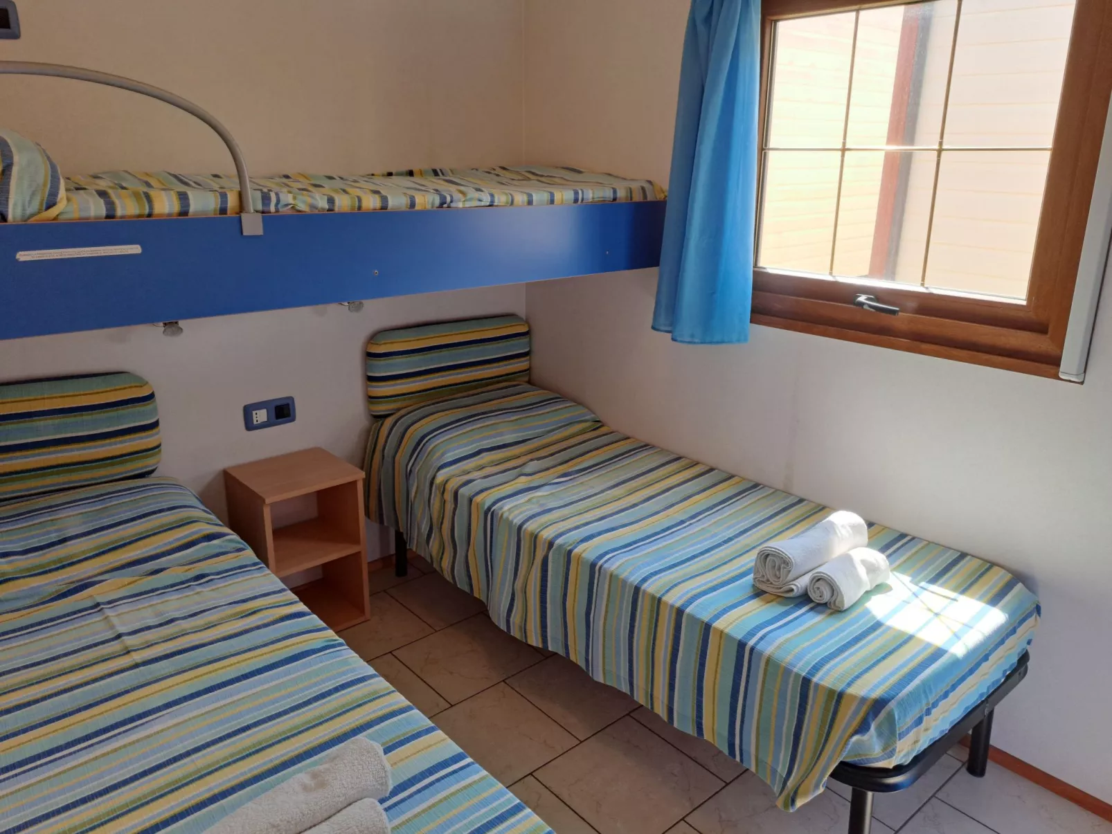 Onda su onda von Holiday World-Dedans