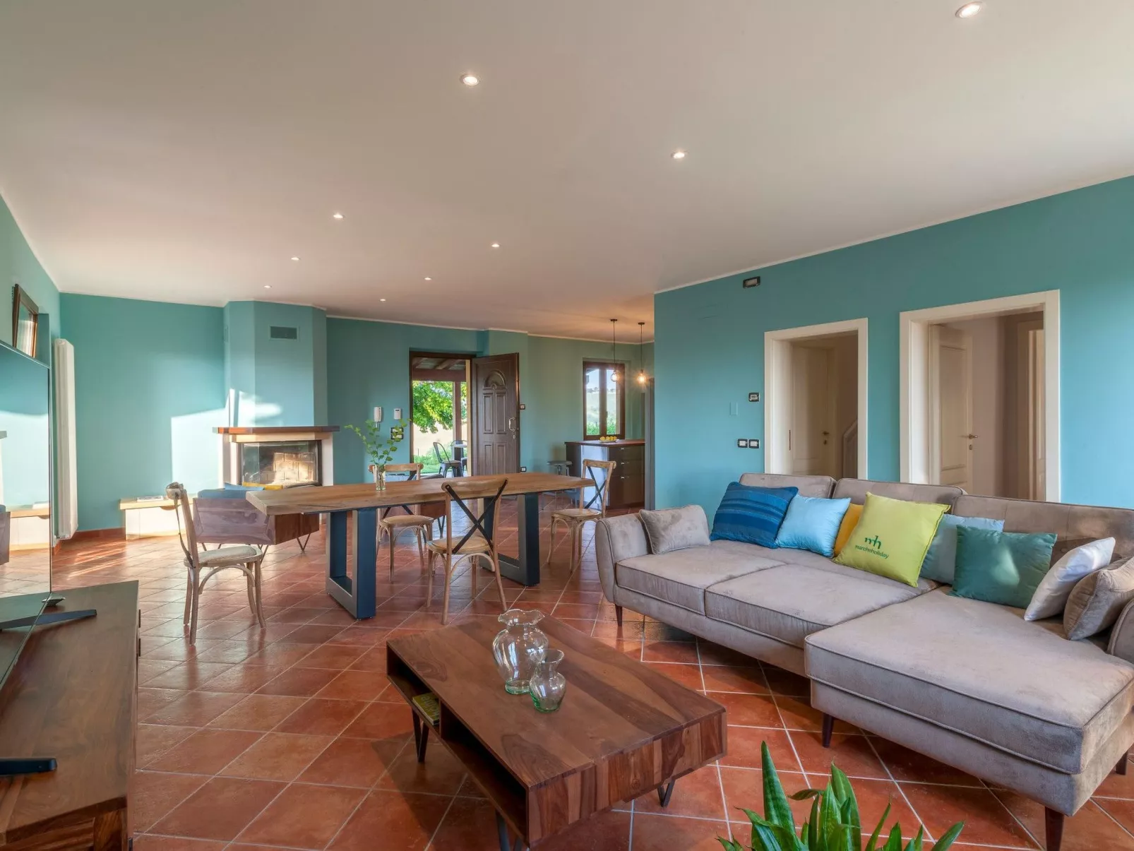 Villa Traiani, Marken Urlaub, privater Pool-Dedans