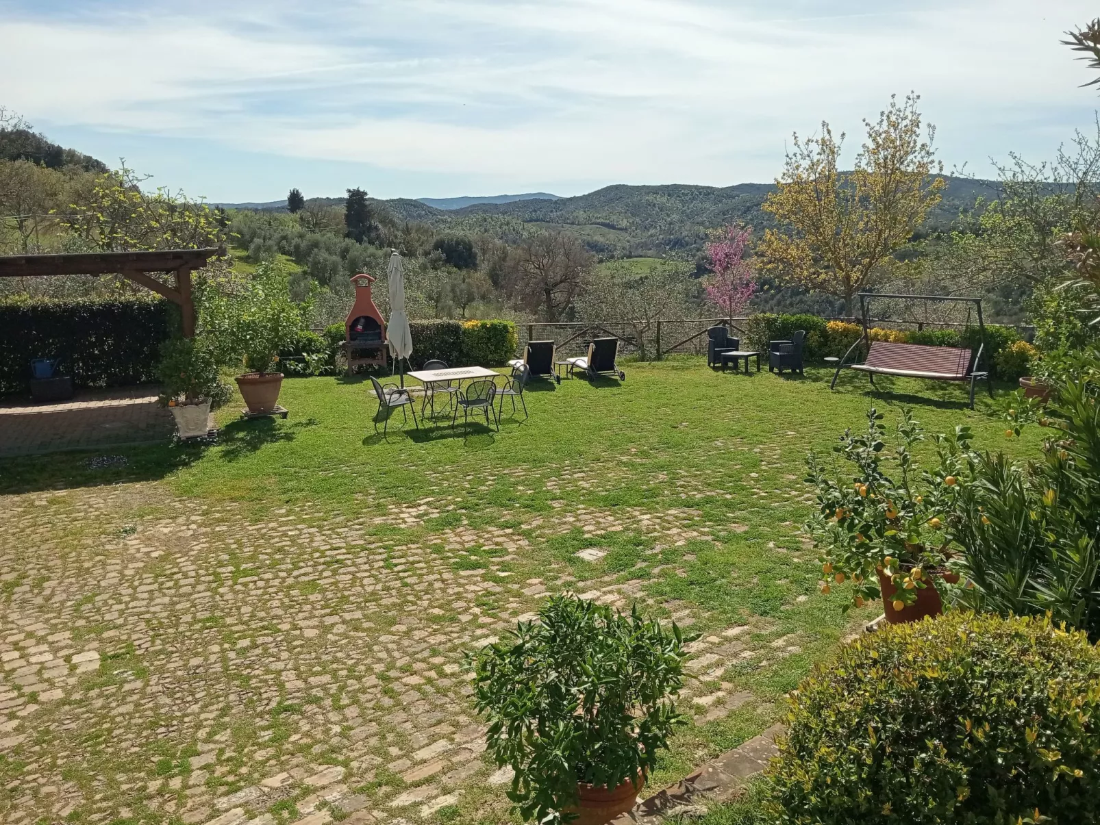 Marias Bauernhof-Draußen