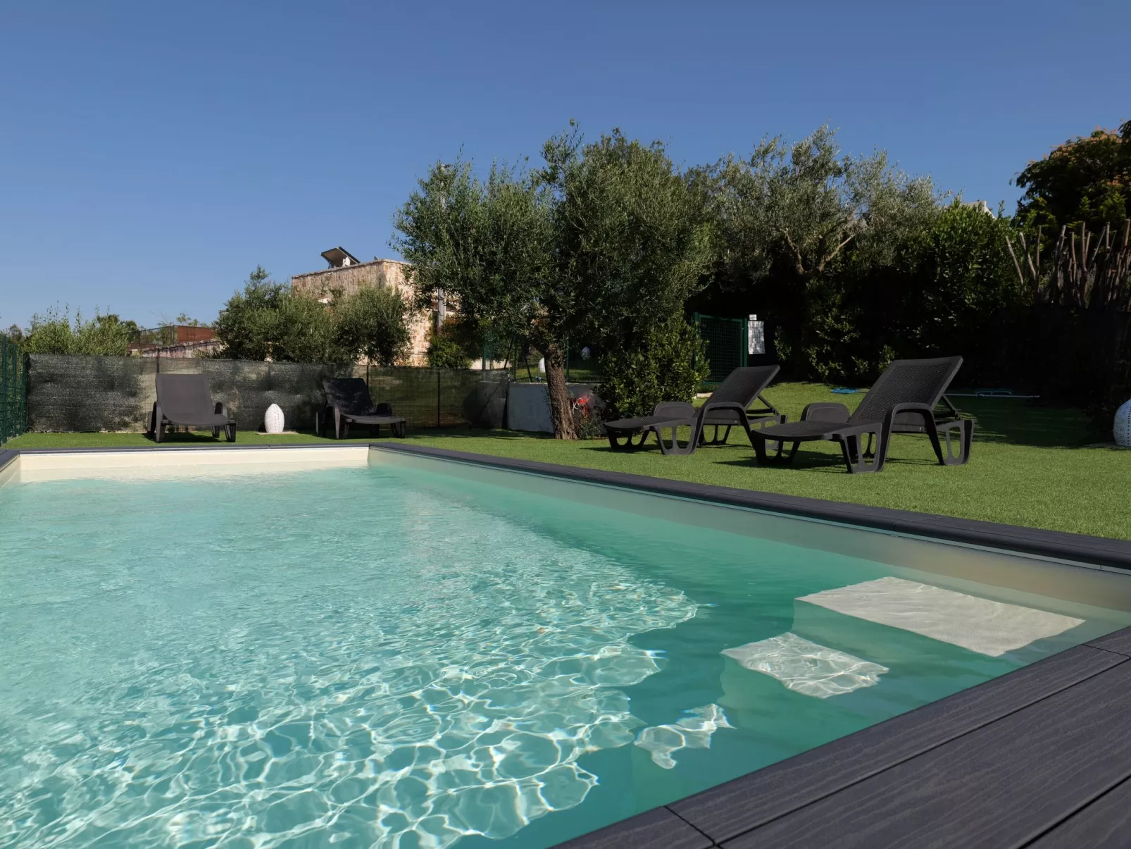 Neuer fabelhafter Trullo mit privatem Pool-Dehors