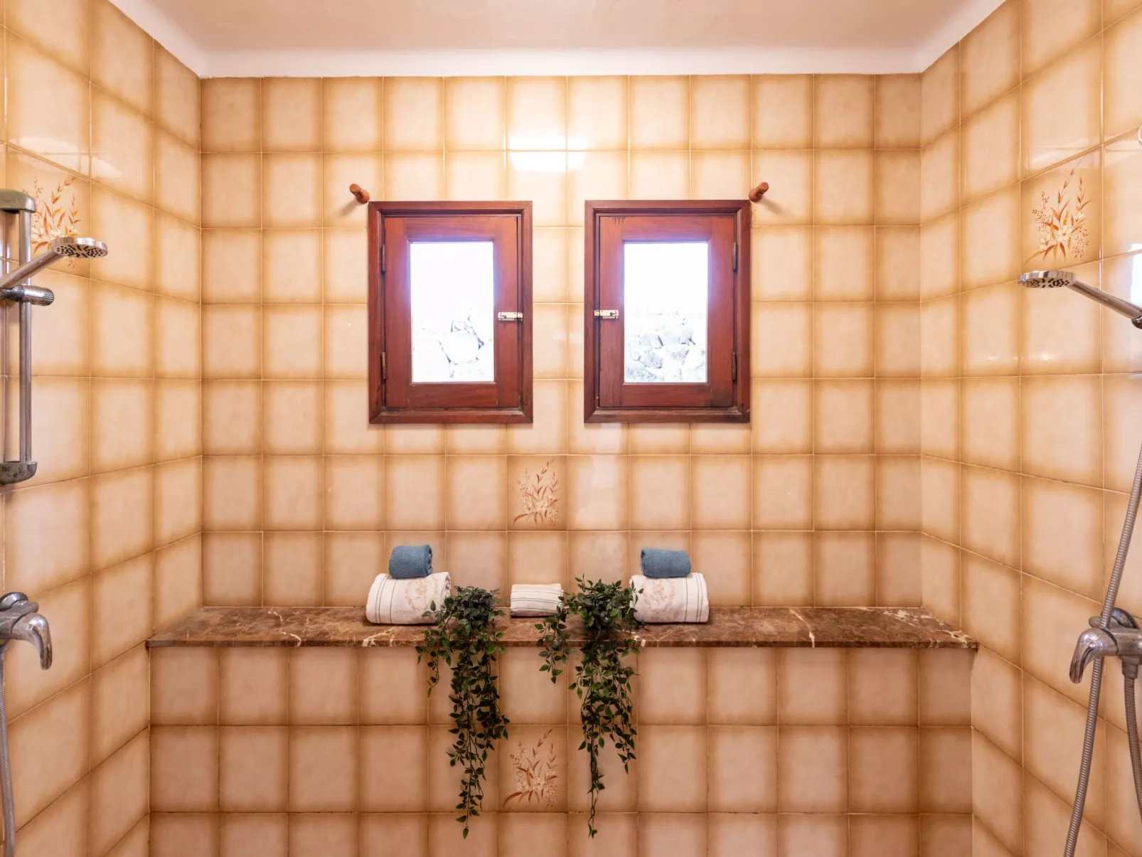 Villa Blanca  1-Inside