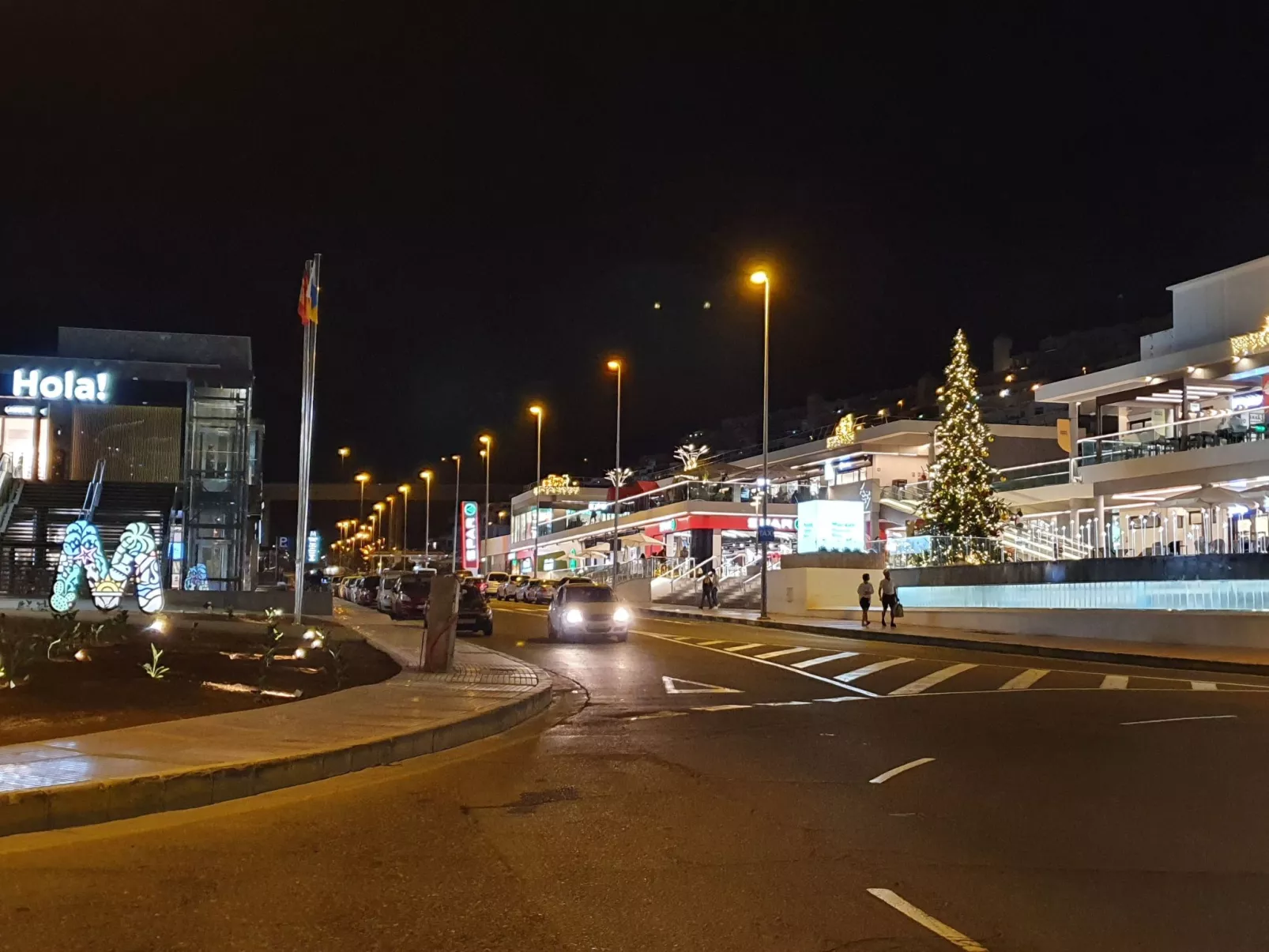 Schöne und romantische Aussichten bei Tag und Nacht-Outside