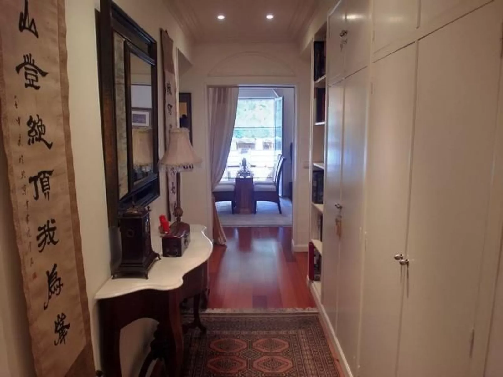 "Casa" mit Balkon-Dedans