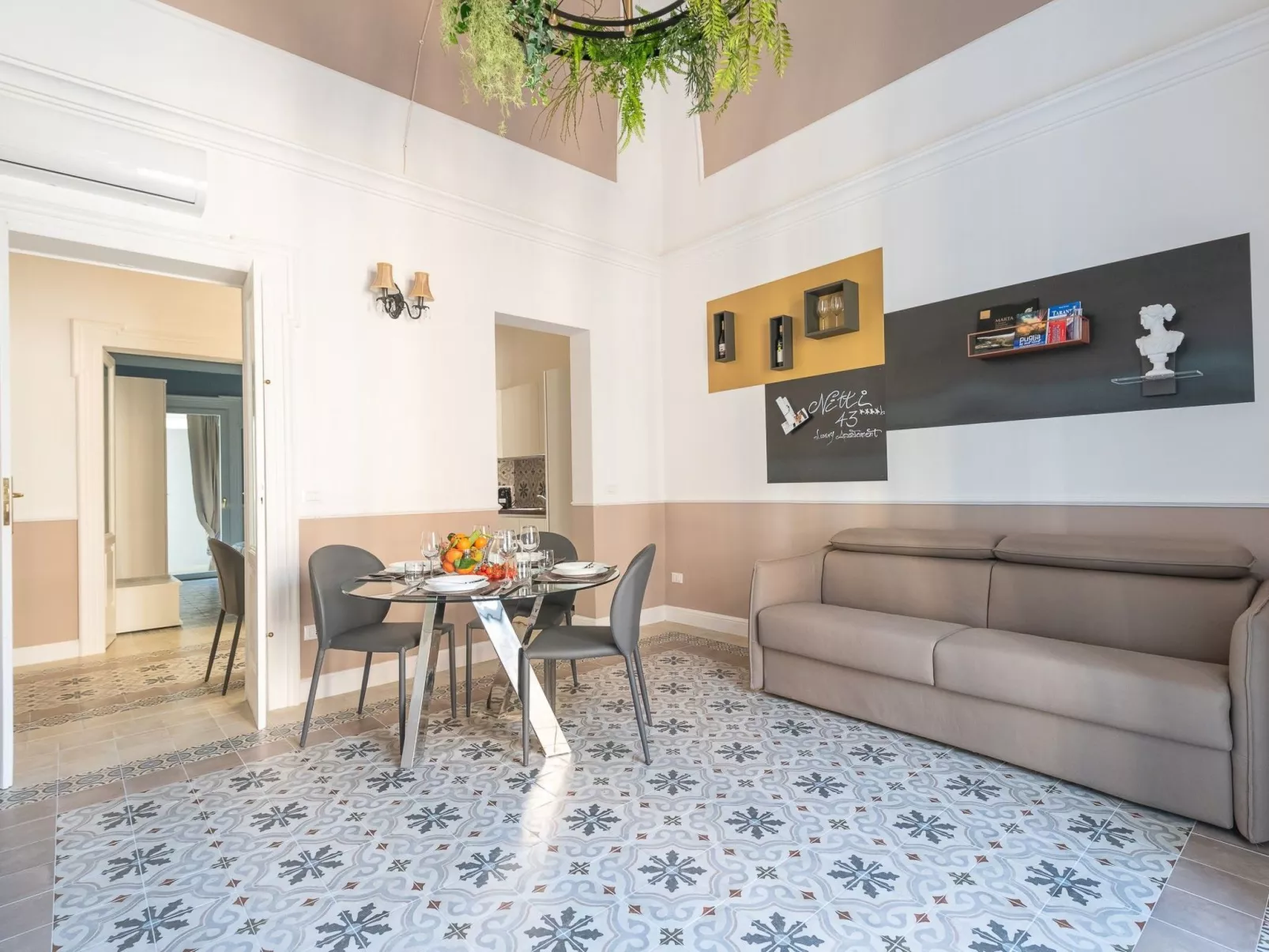 Wohnung in Taranto mit privatem Parkplatz-Inside