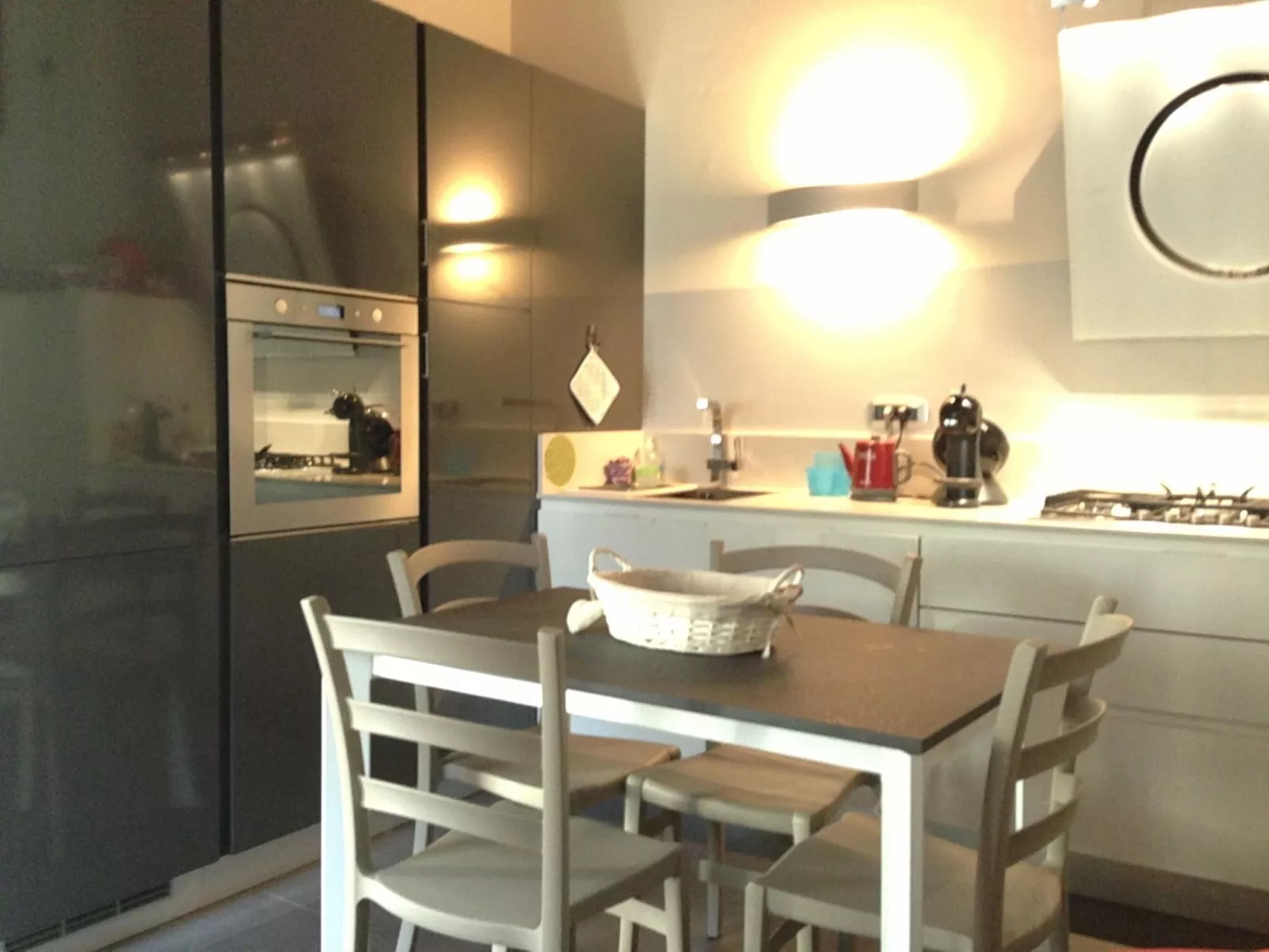 Penthouse mit Garten und privater Terrasse in Villa-Inside