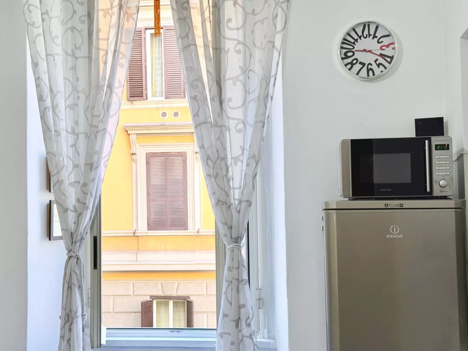 Roman Haven - Inside