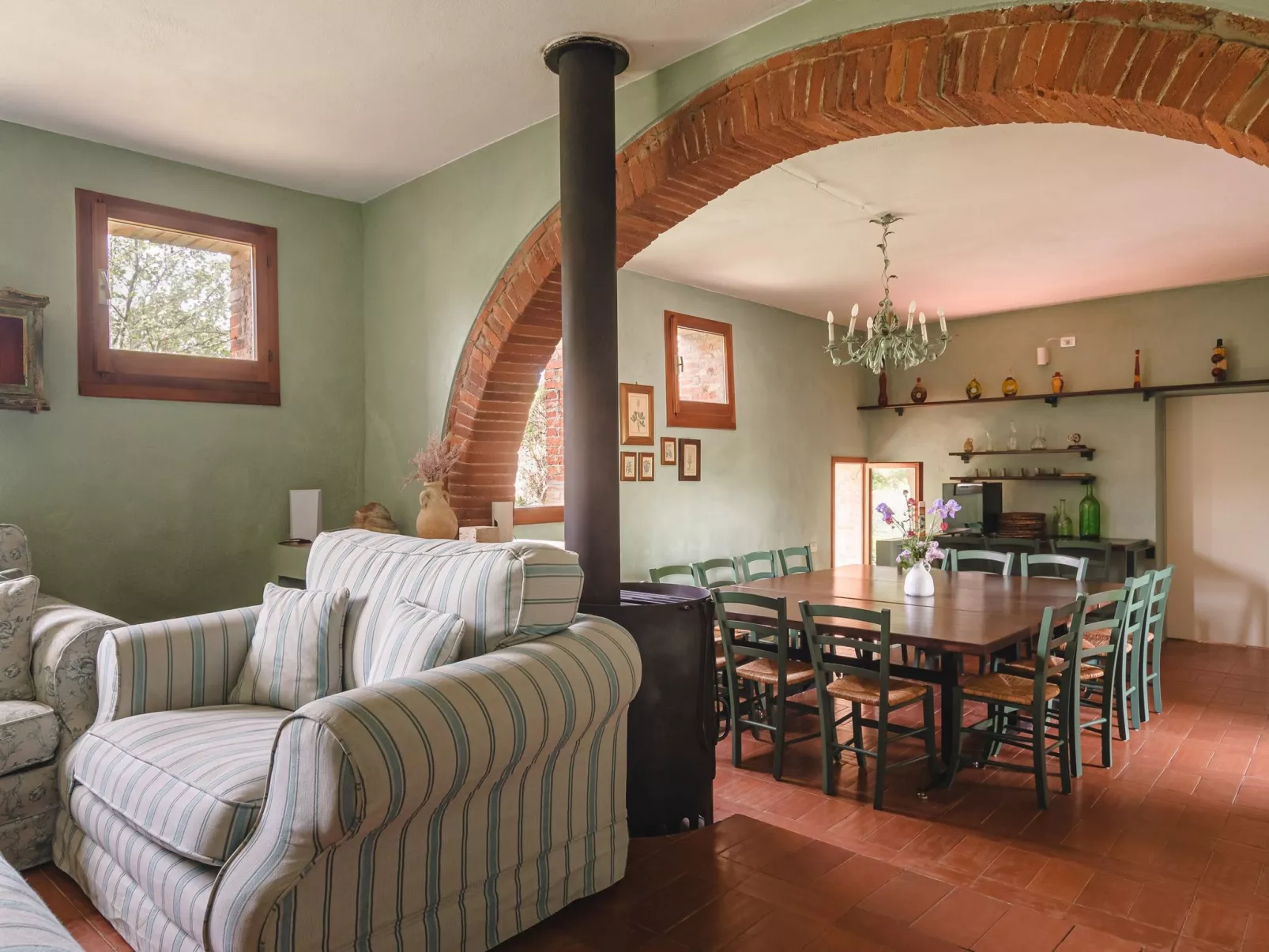 Podere Mencoini Elegante Villa mit Pool und Olivenbäumen-Inside