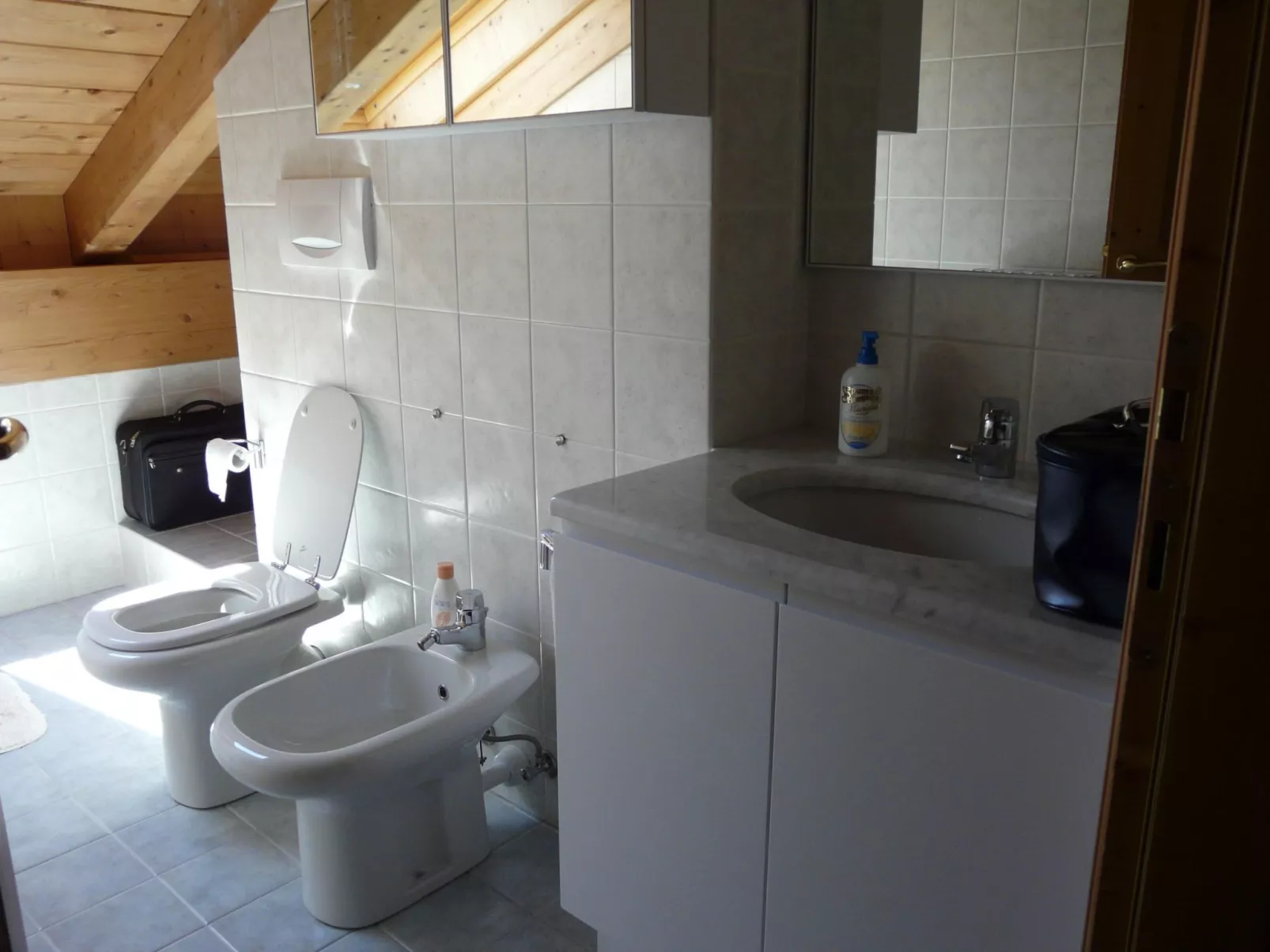 Wohnung 'Cornflower' mit privatem Balkon-Drinnen