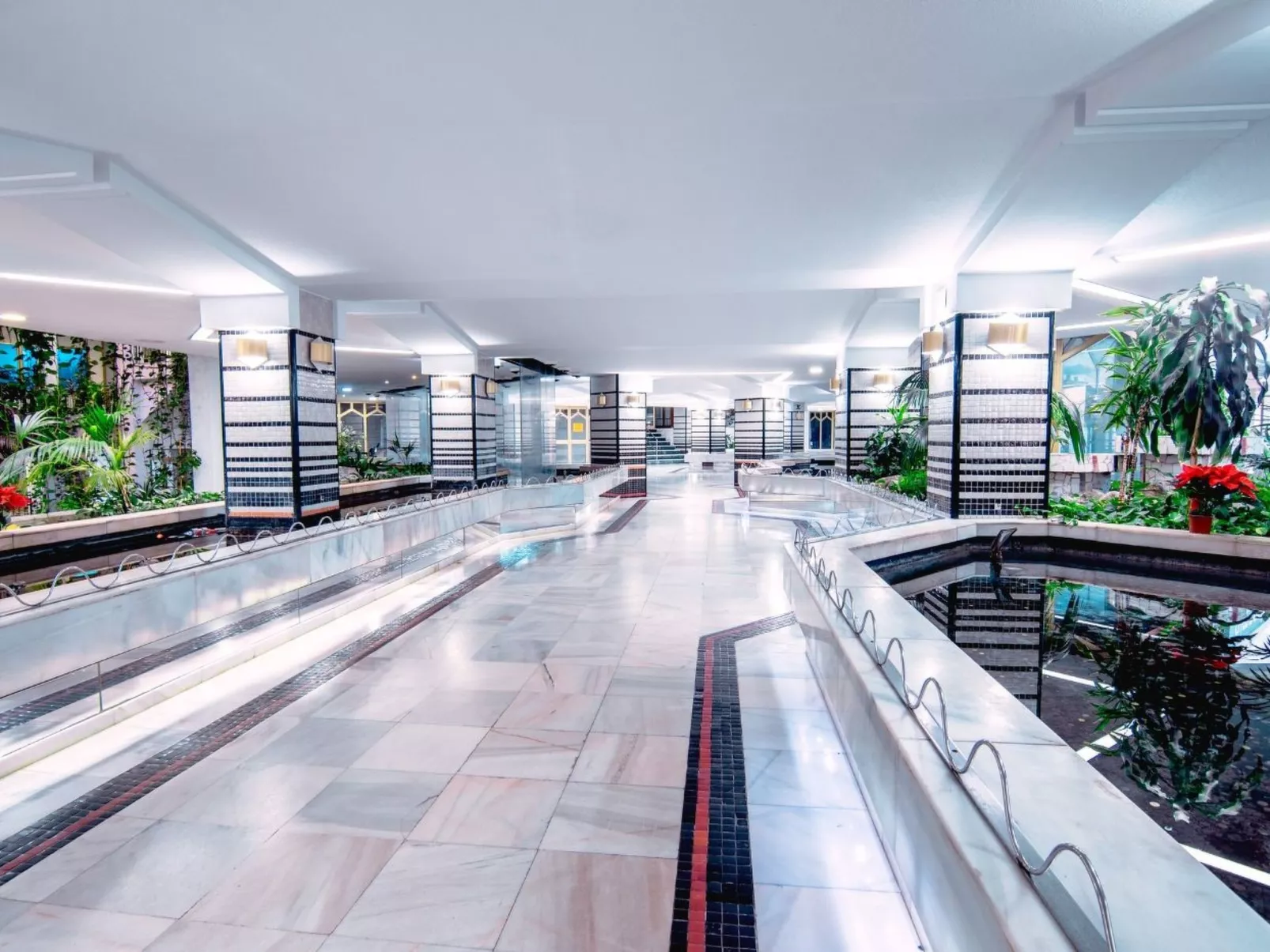 BENALBEACH DE LUXE an der BEACH FRONT LINE-Inside