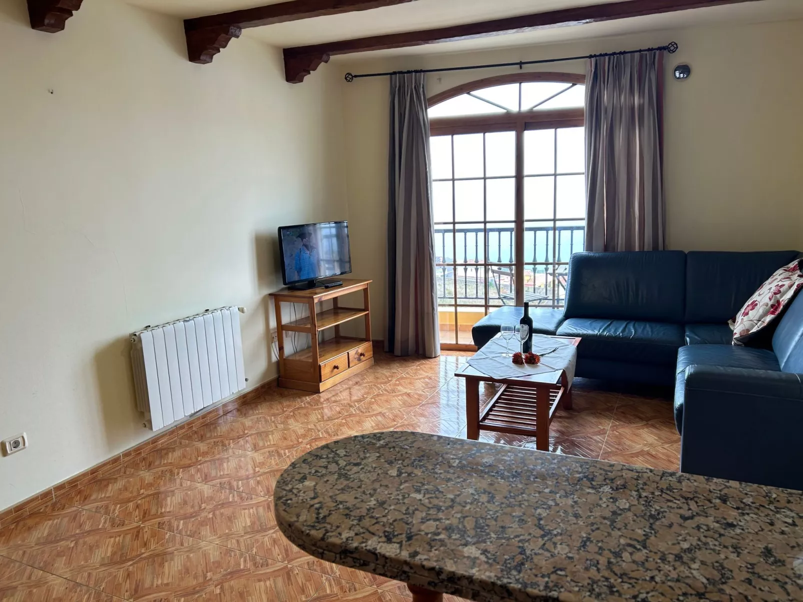 Apartment mit Balkon und Meerblick-Inside