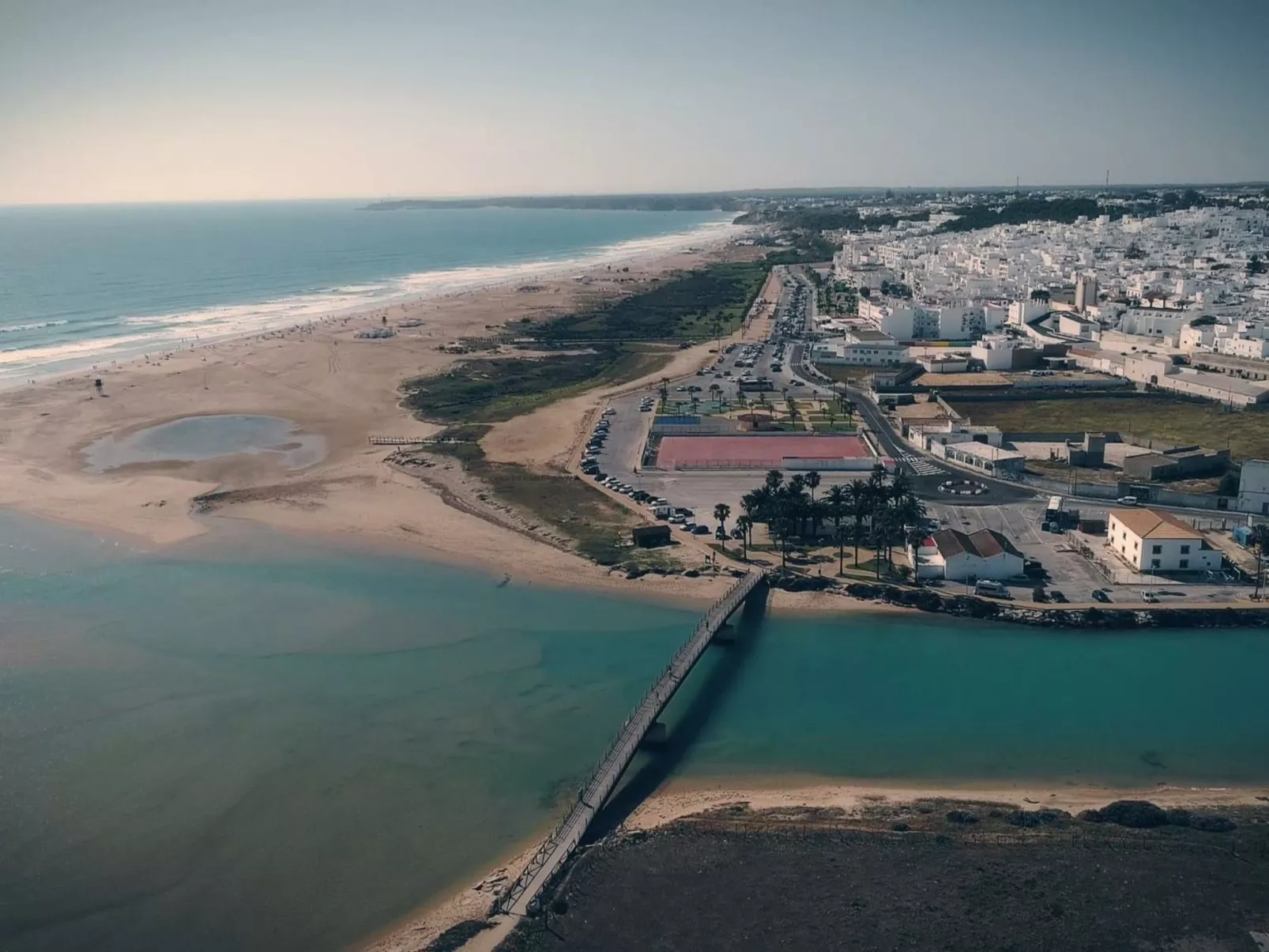 Helle und geräumige Wohnung in Conil-Draußen